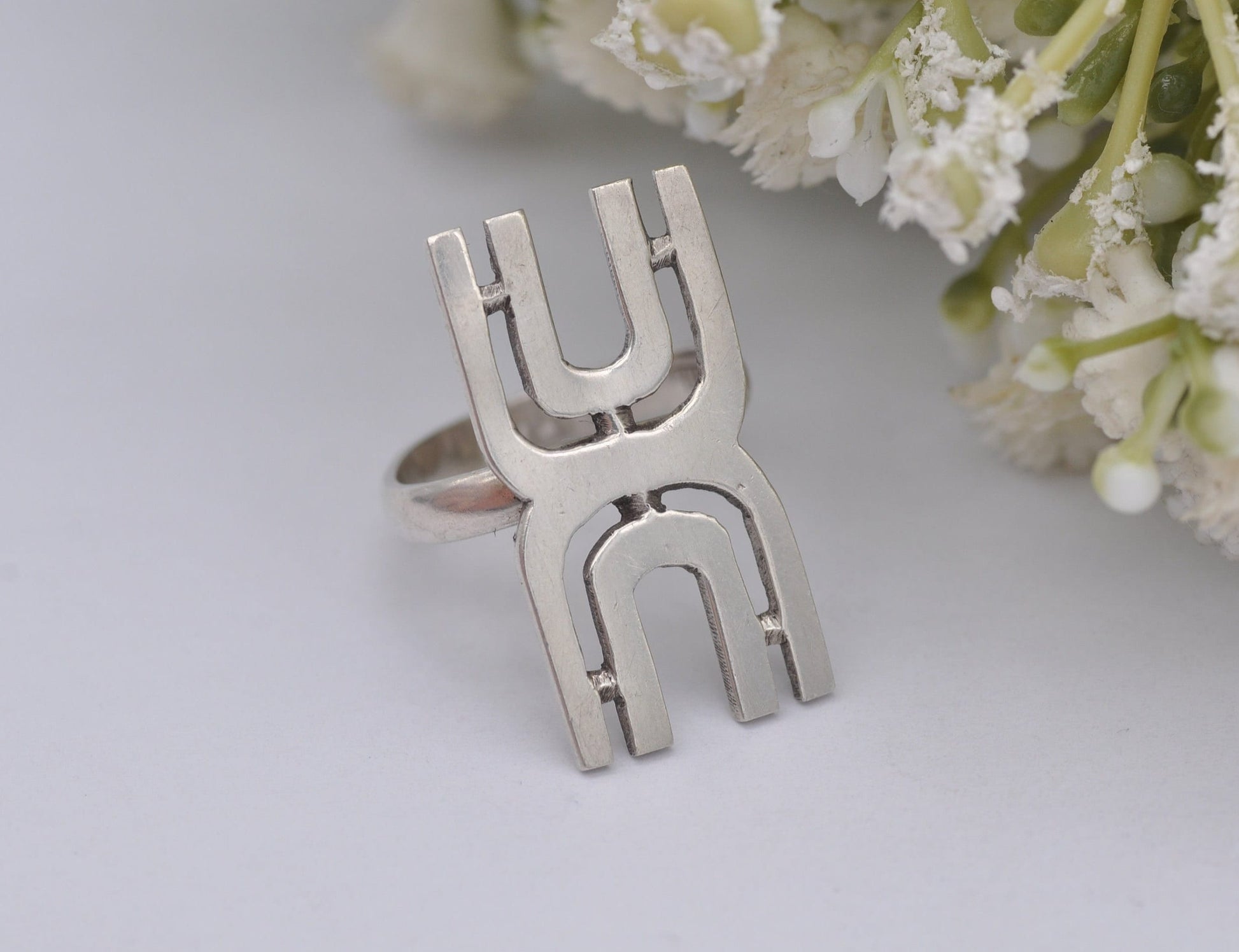 Vintage Sterling Silver Abstract H Ring - UK Size - O | US Size - 7 1/4