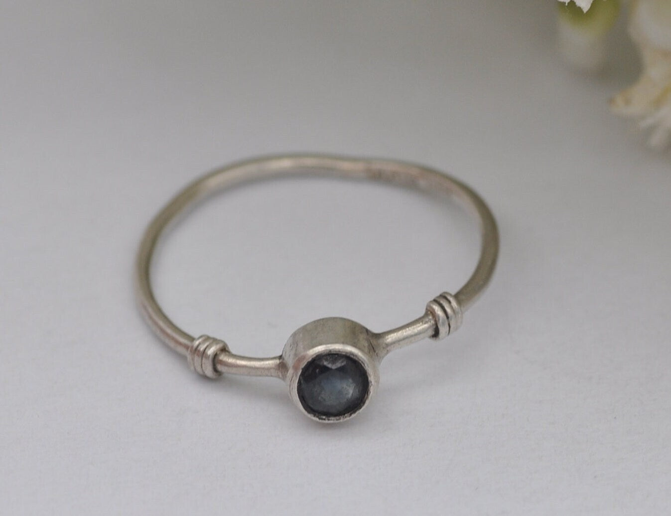 Vintage Sterling Silver Blue Stone Solitaire Ring 1979 - UK Size - J / US Size - 4 3/4