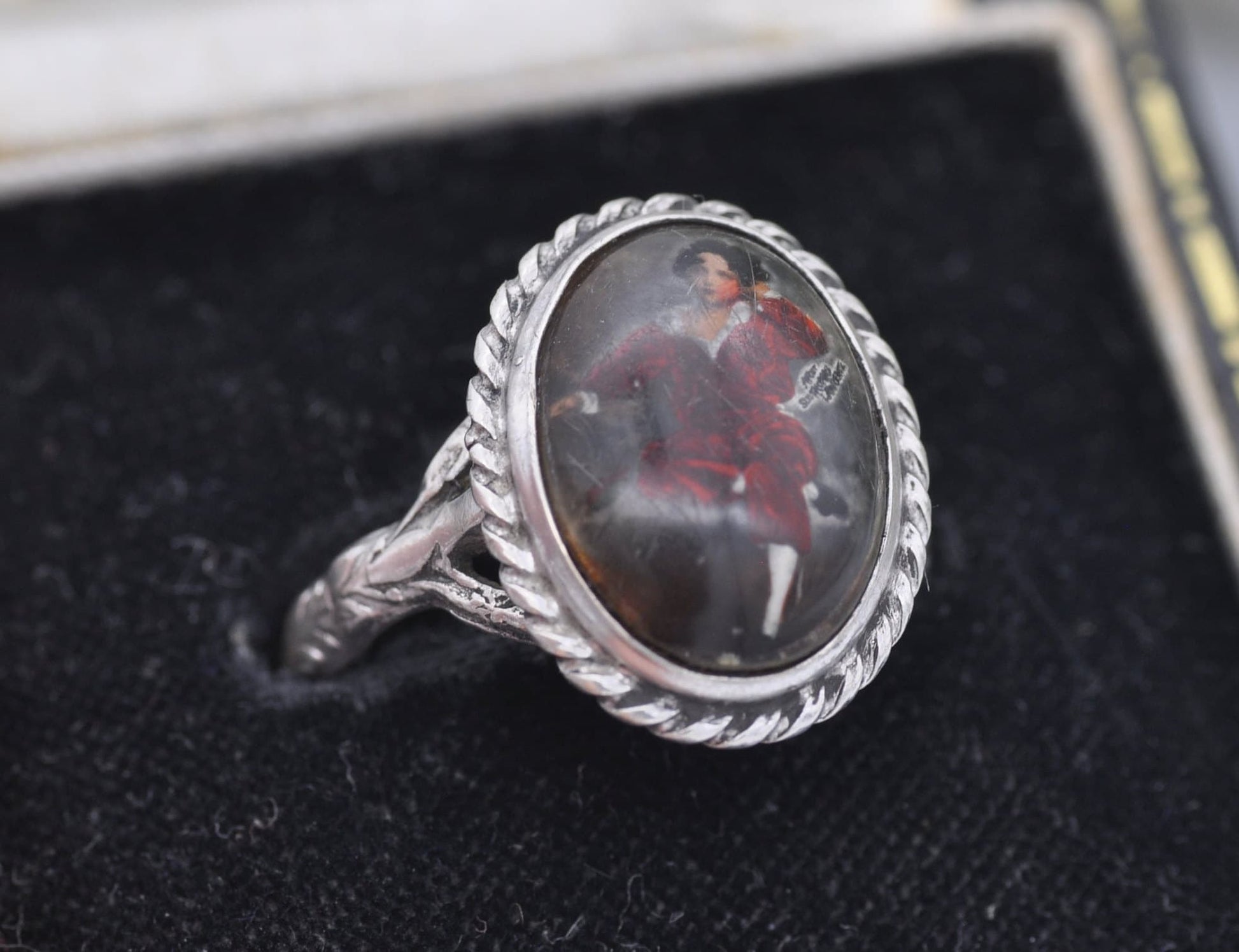 Vintage Sterling Silver Miniature Portrait Ring The Red Boy by Thomas Lawrence - UK Size - R / US Size - 8 1/2