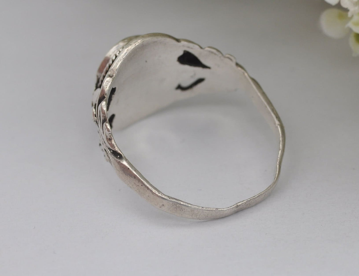 Vintage Yin and Yang Sterling Silver and Bone Ring - UK Size - S / US Size - 9