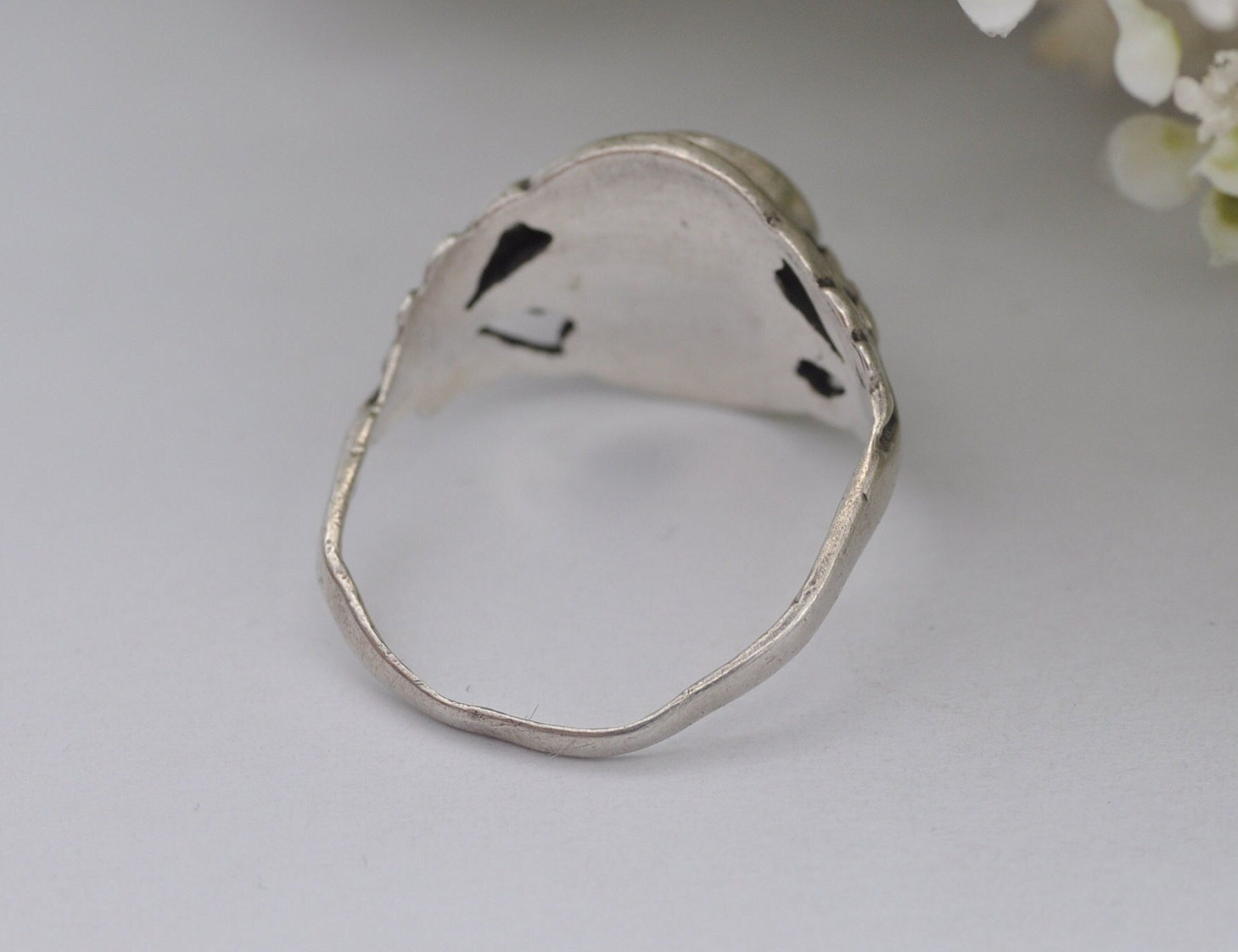 Vintage Yin and Yang Sterling Silver and Bone Ring - UK Size - S / US Size - 9