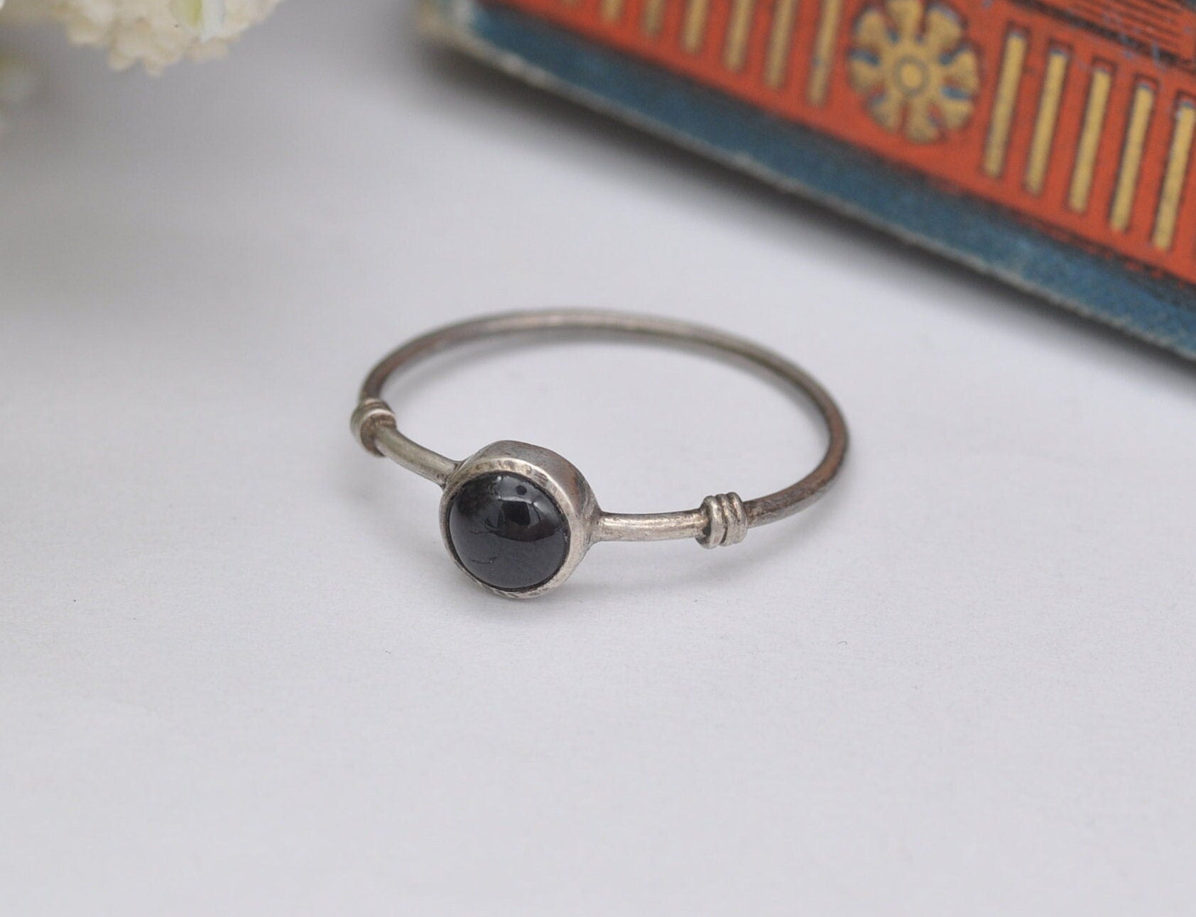 Vintage Sterling Silver Black Stone Solitaire Ring - UK Size - N 1/2 / US Size - 7