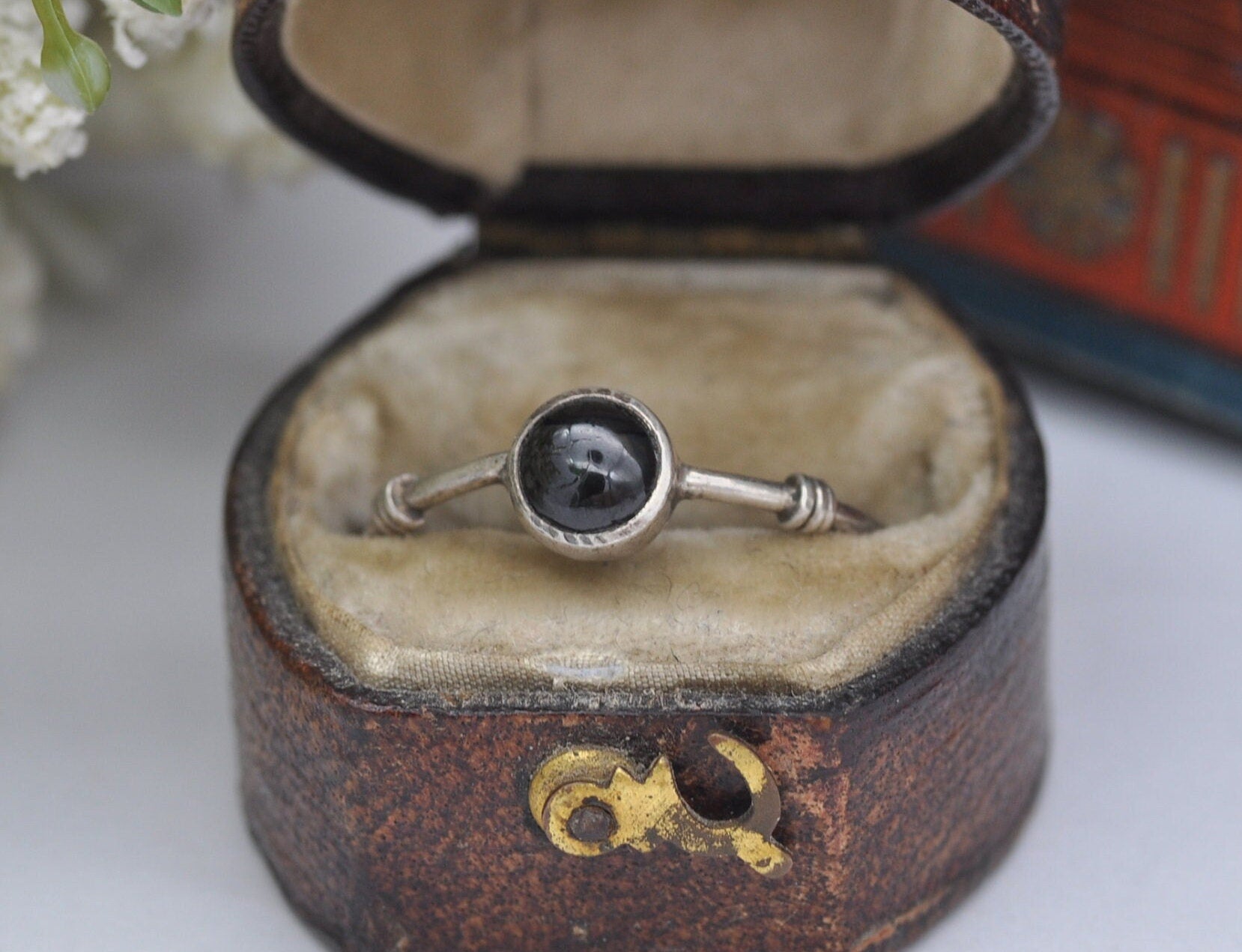 Vintage Sterling Silver Black Stone Solitaire Ring - UK Size - N 1/2 / US Size - 7