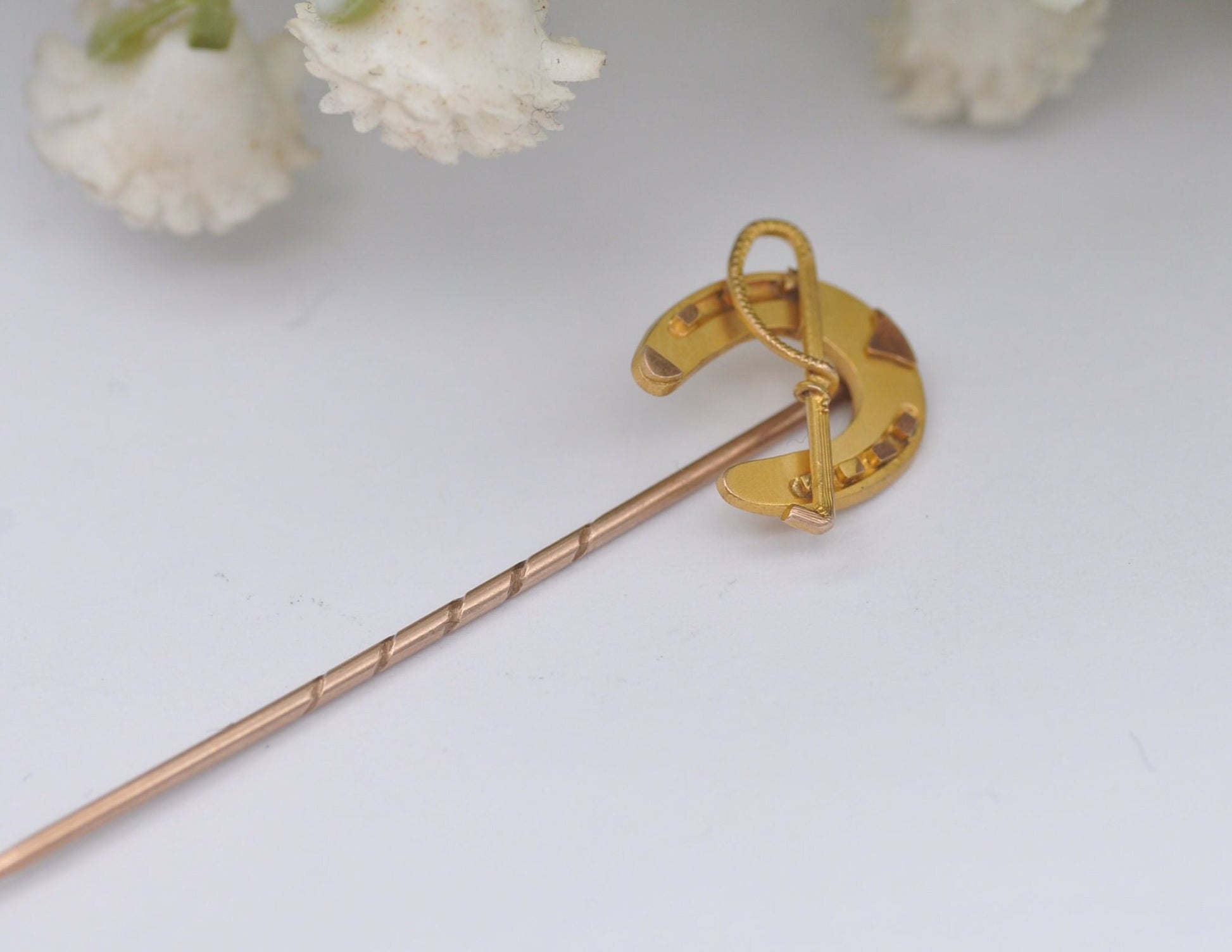 Antique Gold Horseshoe Stick Pin - Victorian 9ct Gold / Riding Crop and Horseshoe / Tie or Lapel Pin / Gift for Horse Rider / Hunting Brooch