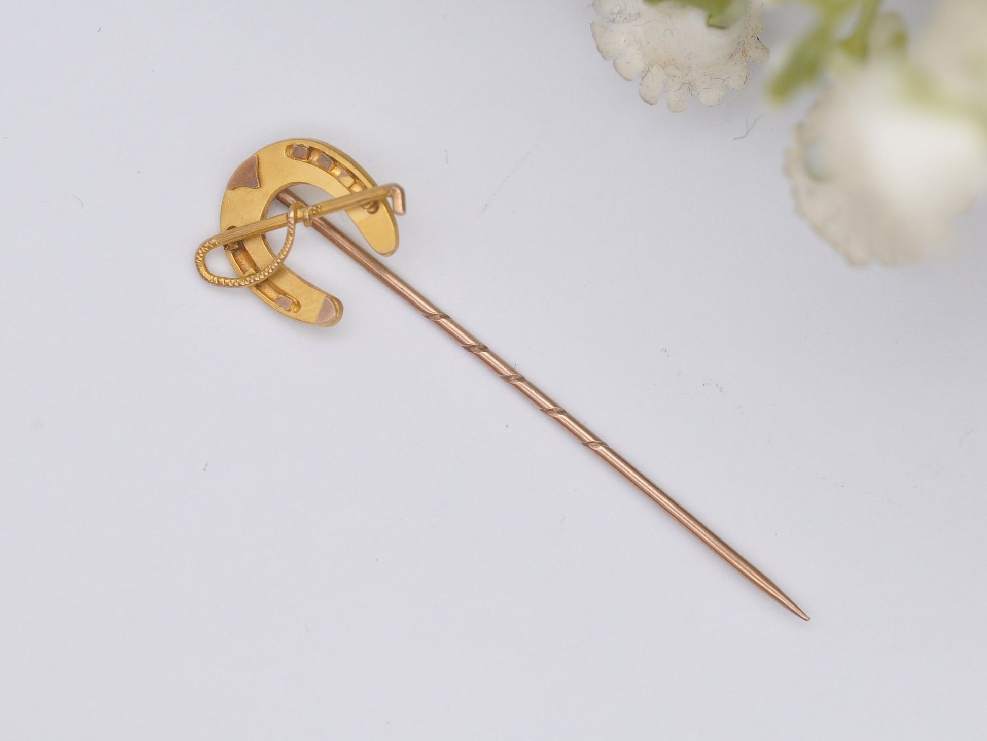 Antique Gold Horseshoe Stick Pin - Victorian 9ct Gold / Riding Crop and Horseshoe / Tie or Lapel Pin / Gift for Horse Rider / Hunting Brooch