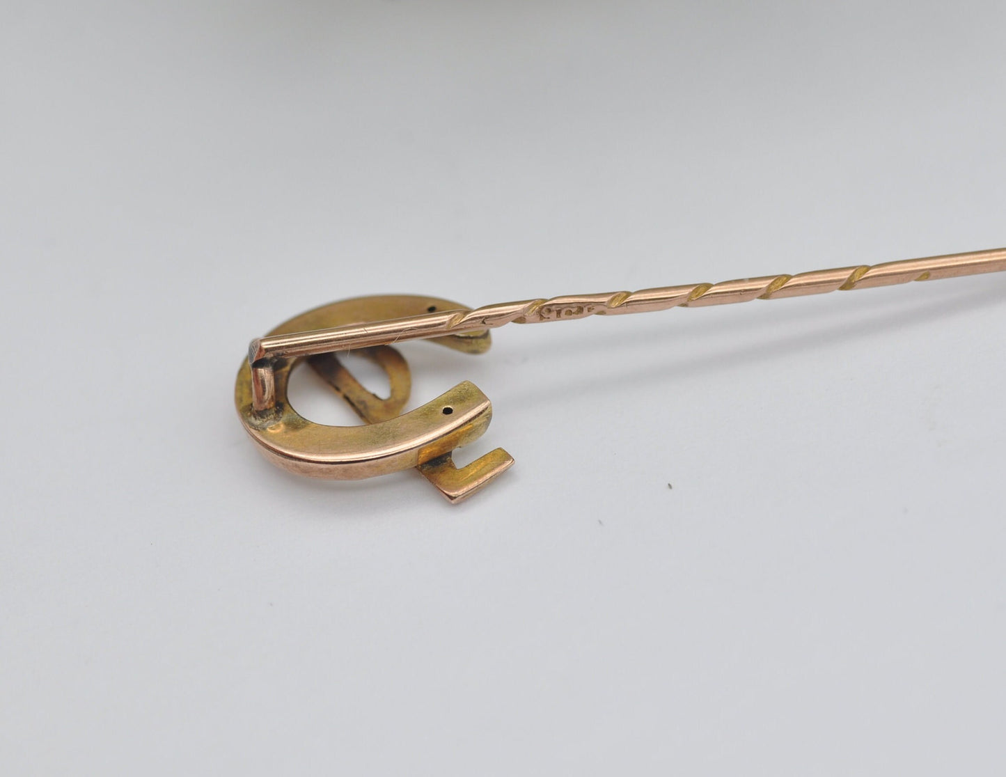 Antique Gold Horseshoe Stick Pin - Edwardian 9ct Gold / Riding Crop and Horseshoe / Tie or Lapel Pin / Gift for Horse Rider / Hunting Brooch