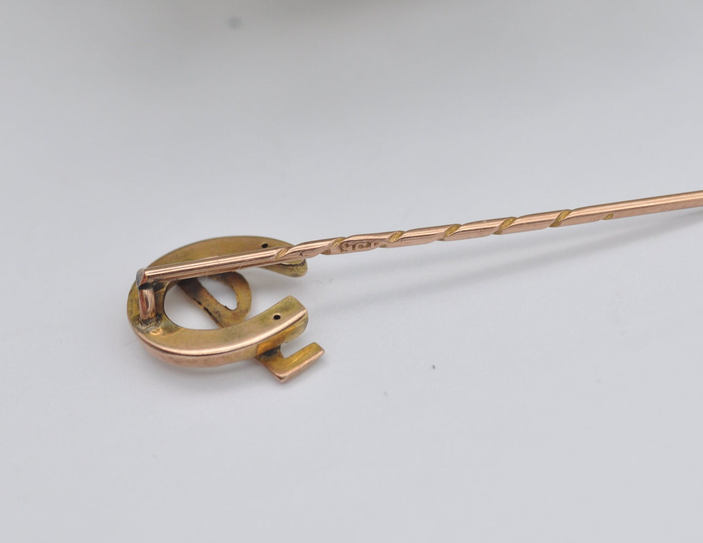 Antique Gold Horseshoe Stick Pin - Edwardian 9ct Gold / Riding Crop and Horseshoe / Tie or Lapel Pin / Gift for Horse Rider / Hunting Brooch