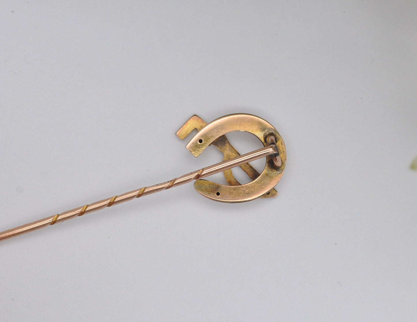 Antique Gold Horseshoe Stick Pin - Edwardian 9ct Gold / Riding Crop and Horseshoe / Tie or Lapel Pin / Gift for Horse Rider / Hunting Brooch