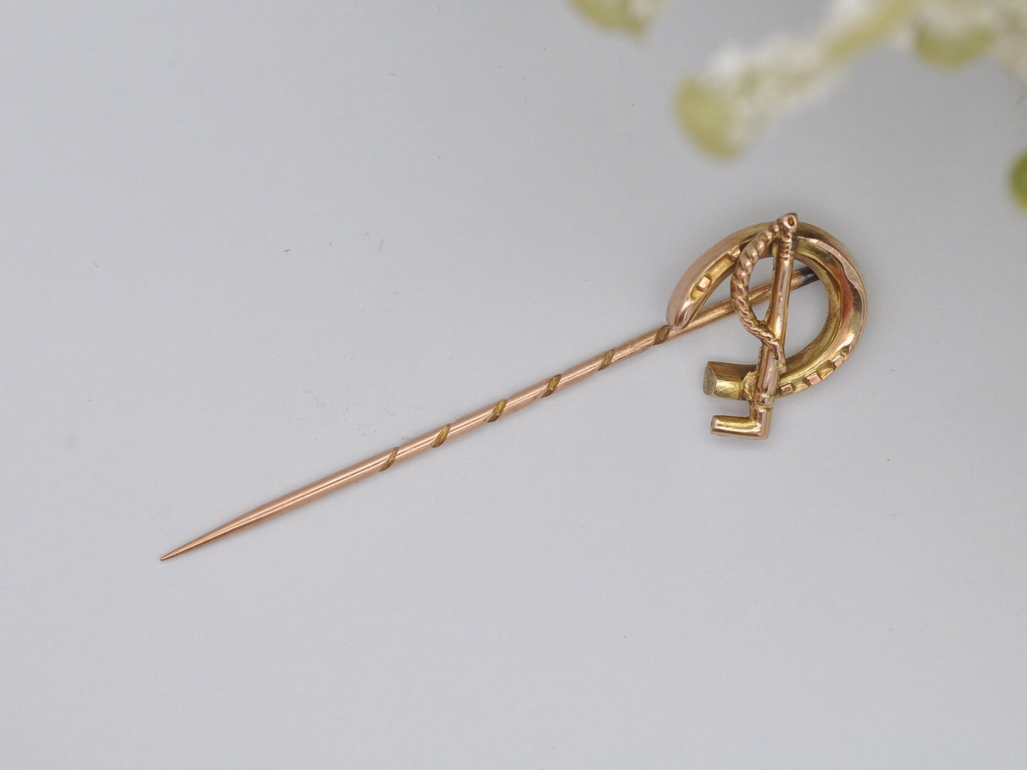 Antique Gold Horseshoe Stick Pin - Edwardian 9ct Gold / Riding Crop and Horseshoe / Tie or Lapel Pin / Gift for Horse Rider / Hunting Brooch