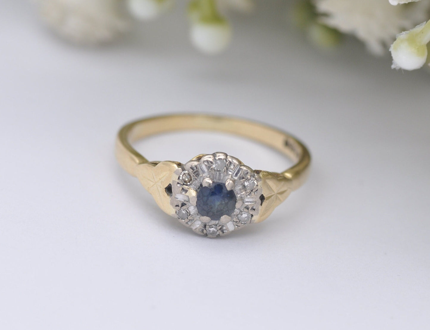 Vintage 18ct Gold Sapphire & Diamond Halo Ring 1967