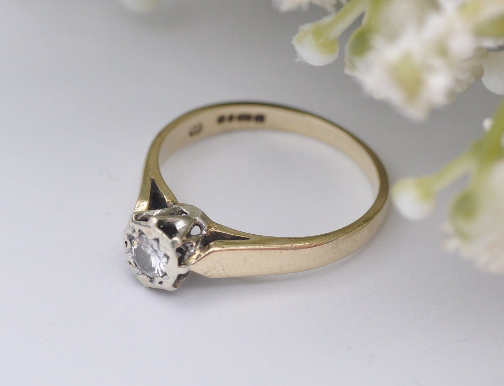 Vintage 9ct Gold and Platinum Diamond Solitaire Ring - UK Size - L 1/2 | US Size - 6