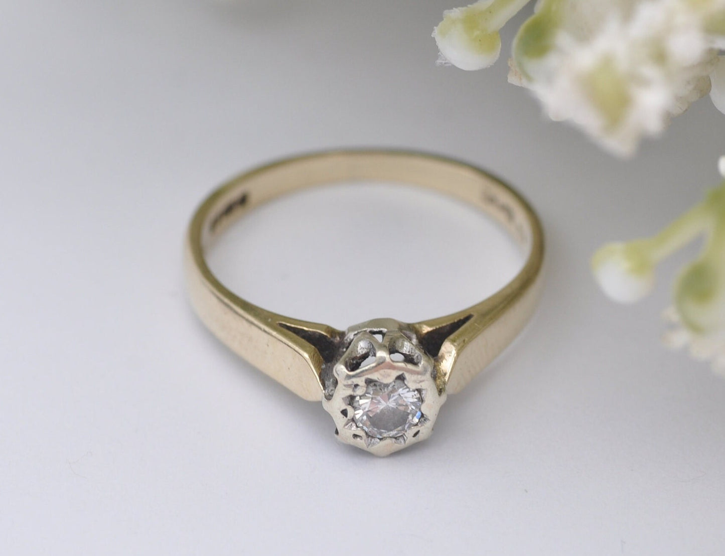 Vintage 9ct Gold and Platinum Diamond Solitaire Ring - UK Size - L 1/2 | US Size - 6