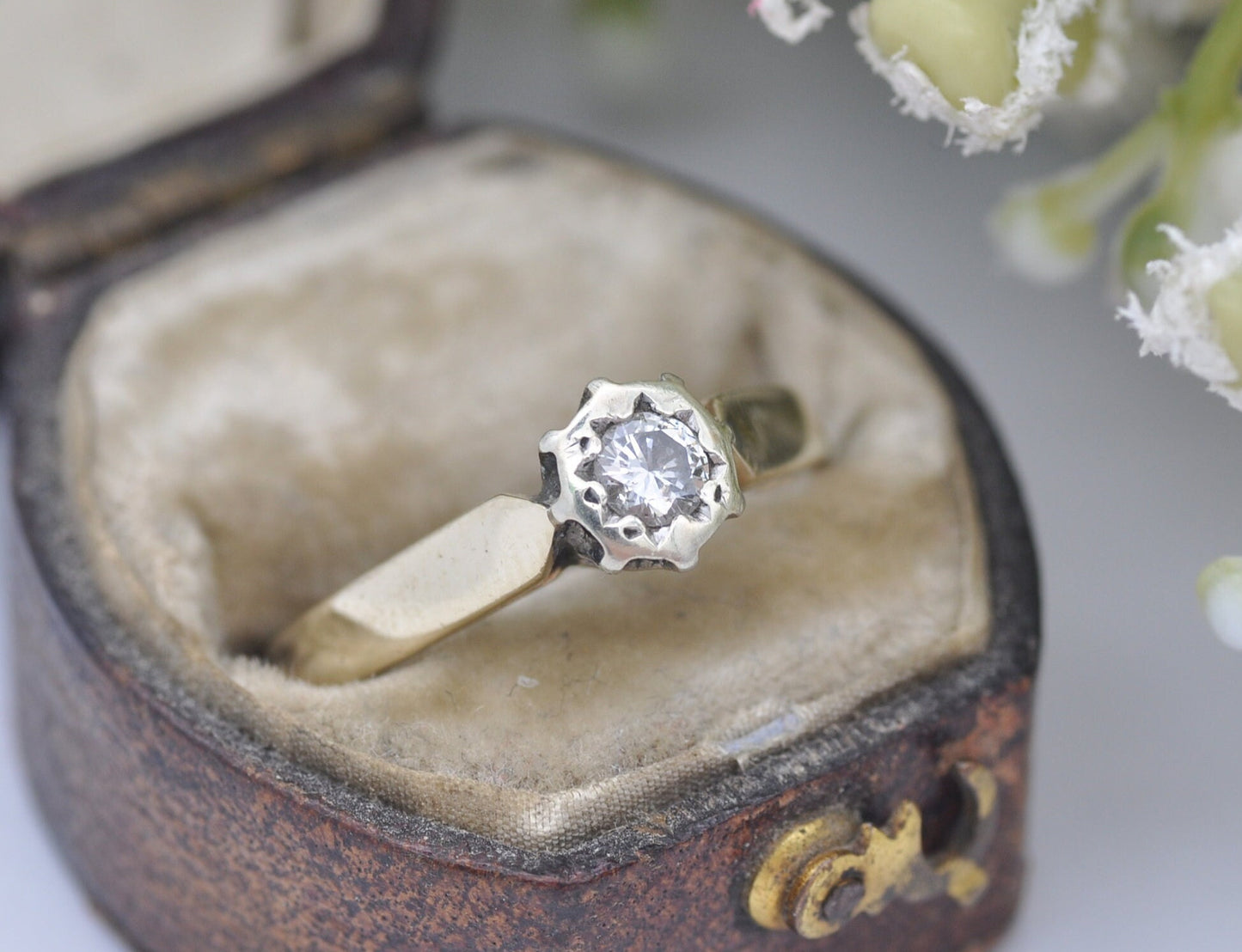 Vintage 9ct Gold and Platinum Diamond Solitaire Ring - UK Size - L 1/2 | US Size - 6