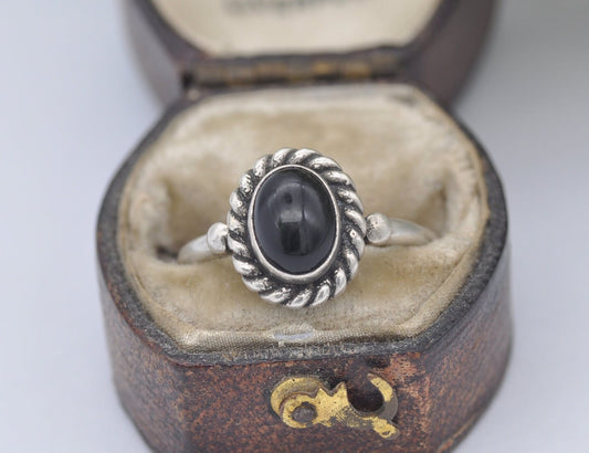 Vintage Sterling Silver and Onyx Solitaire Ring - Statement / Oval / Rope / Detailed / Black / Gift / 925 / UK Size - N 1/2 / US Size - 7