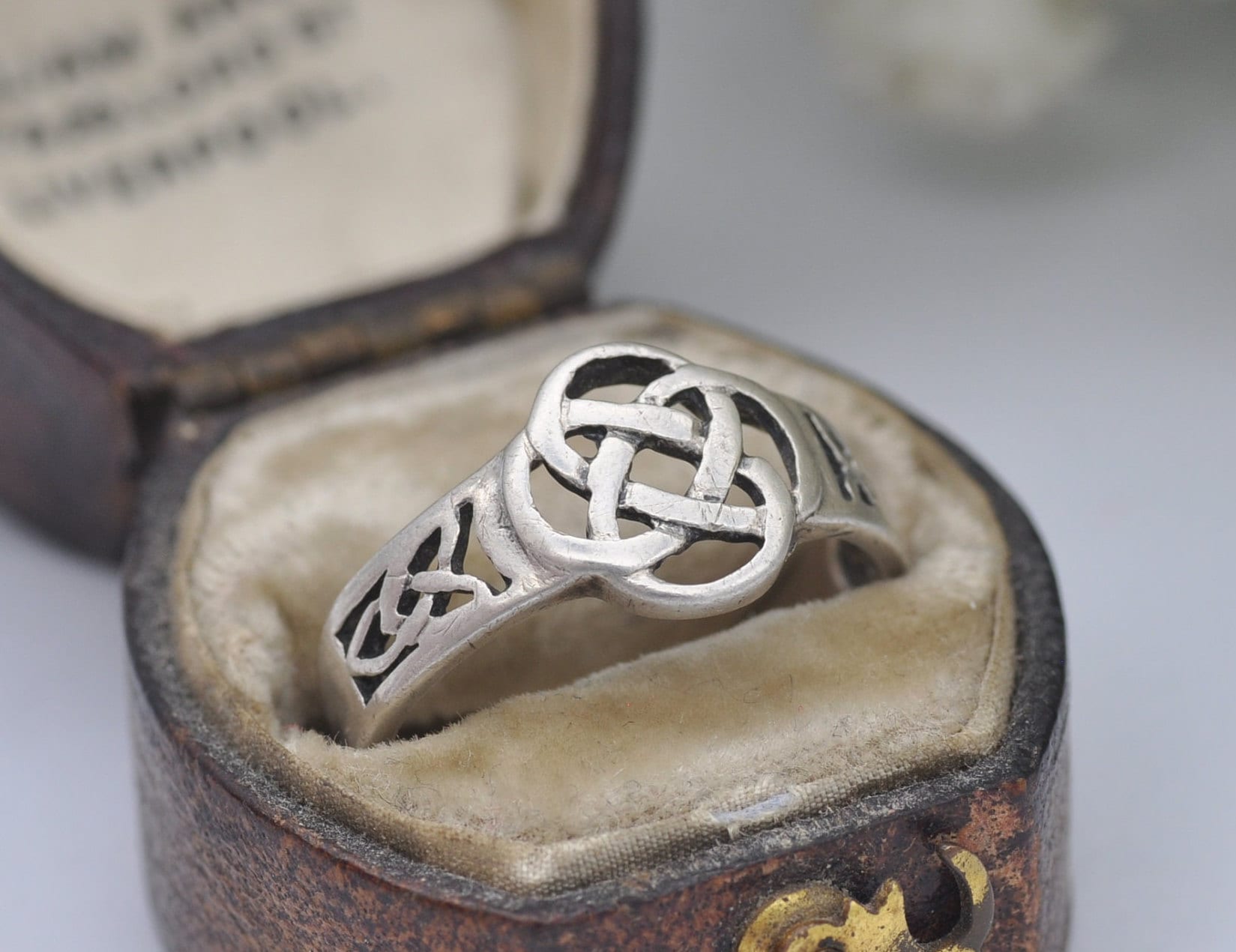 Silver Woven Celtic Knot Ring - Openwork Knotted Band / Vintage Jewellery 925 Sterling / Everyday / Unisex / UK Size - L 1/2 / US Size - 6