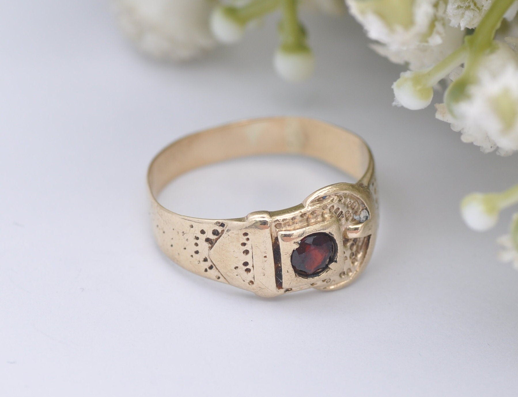 Antique 9ct Gold Garnet Victorian Buckle Ring