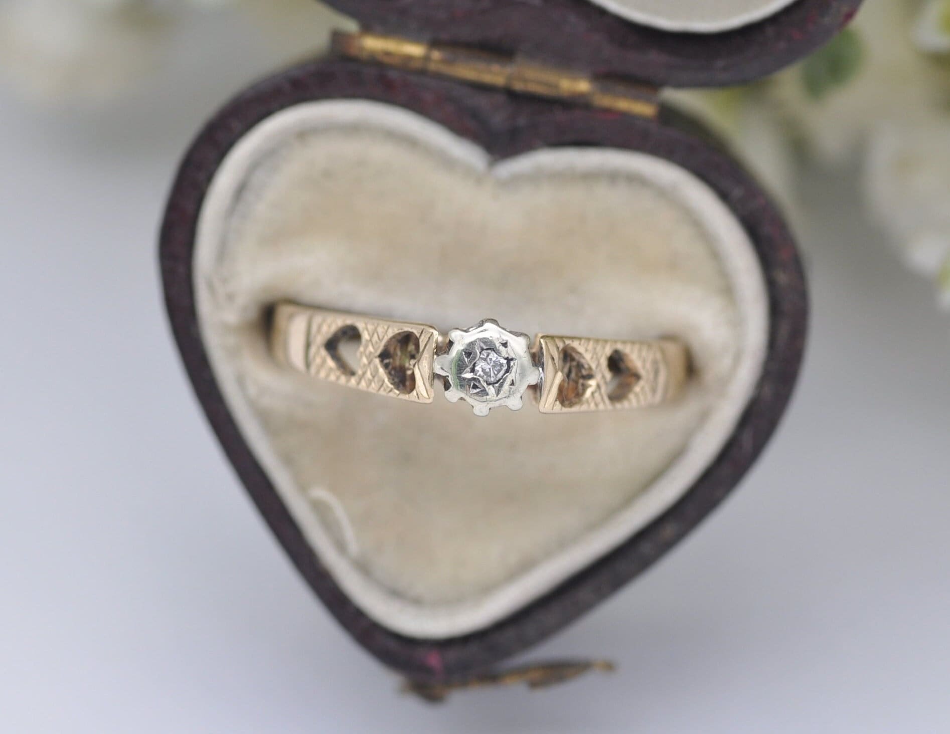 Vintage 9ct Gold and Diamond Solitaire Ring - 1985 London | 375 9K | Engagement Ring | Heart Shoulder | 1980 | UK Size - N | US Size - 6 3/4