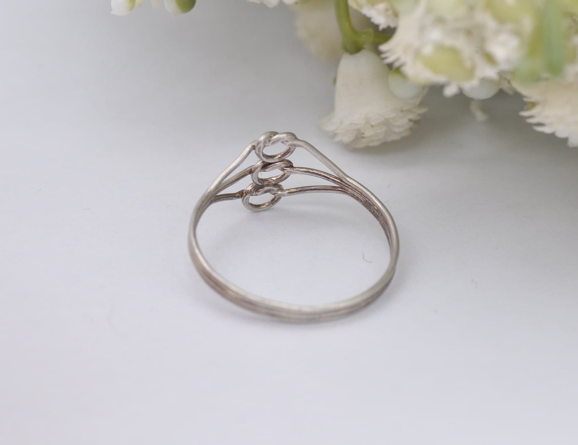 Vintage Sterling Silver Wire Ring - Knotted Silver Wirework / Three Circles / Minimalist Statement / 925 / UK Size - P 1/2 / US Size - 7 3/4