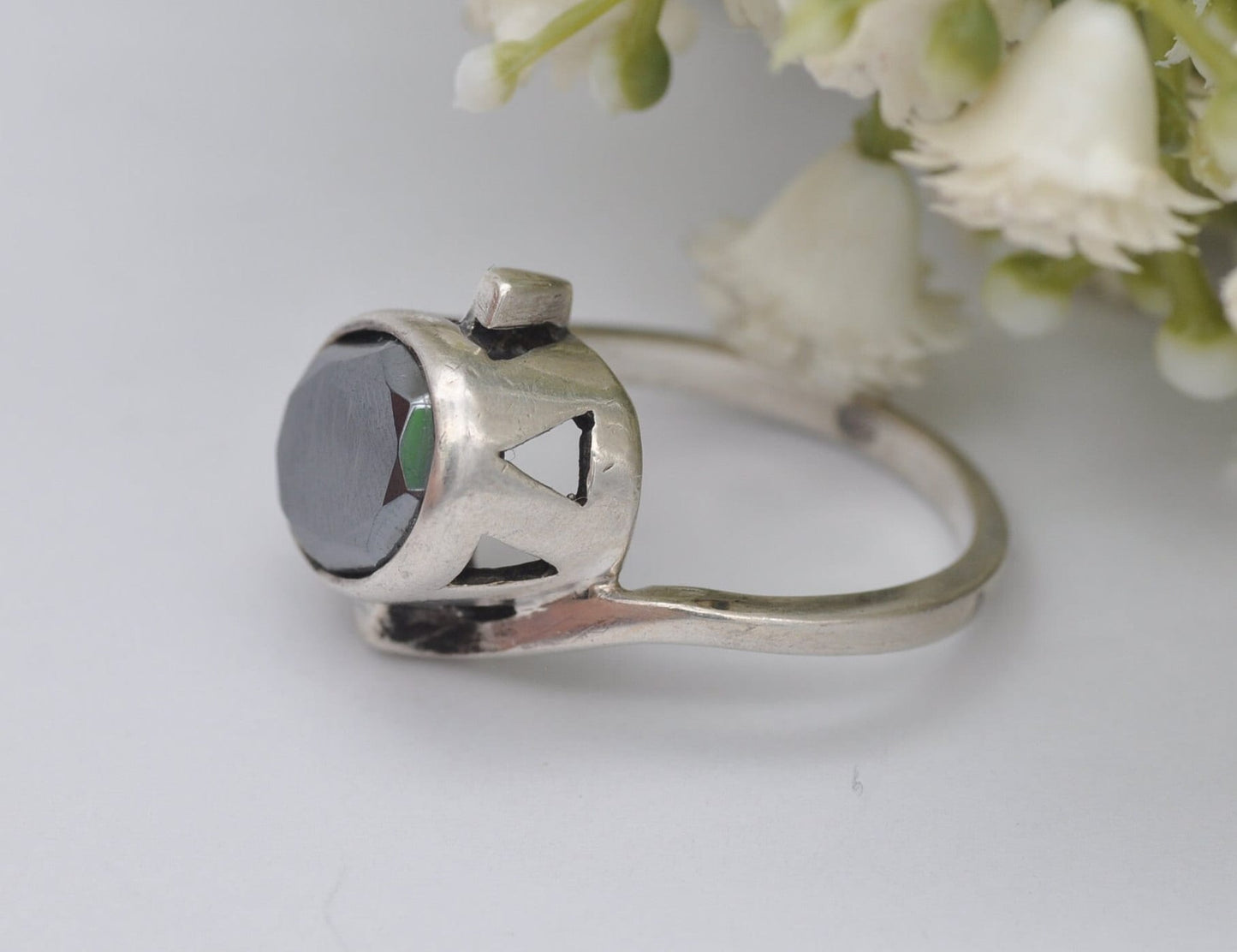 Vintage Sterling Silver Hematite Ring - Mid-Century Modern | 1950s | 1960s | Faceted Gemstone | Chunky | UK Size - P 1/2 | US Size - 7 3/4