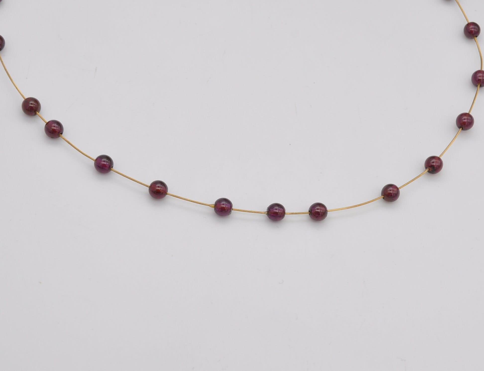 18ct Gold Garnet Necklace