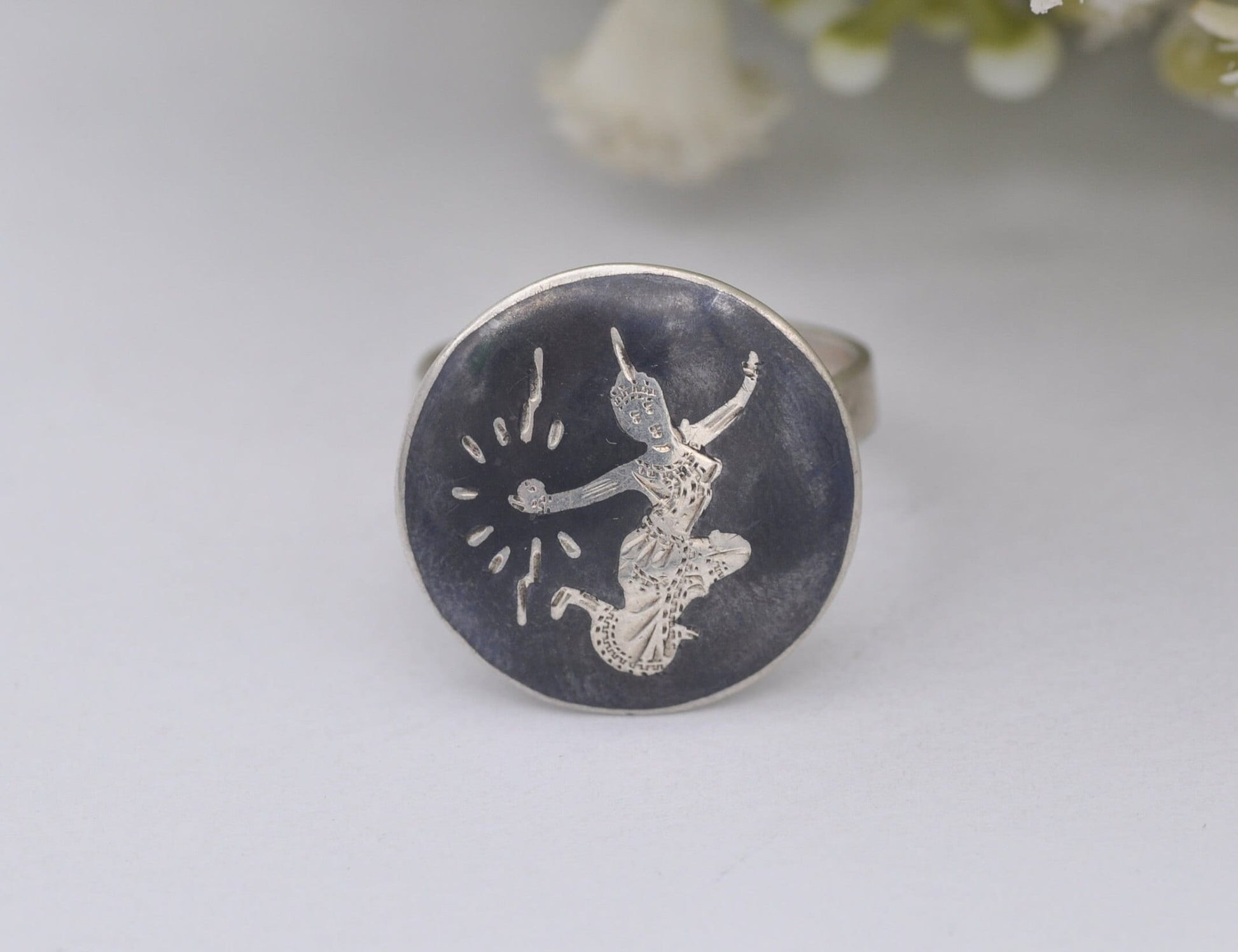 Vintage Silver Siam Ring Mekala Goddess of Lightning - UK Size - P / US Size - 7 3/4