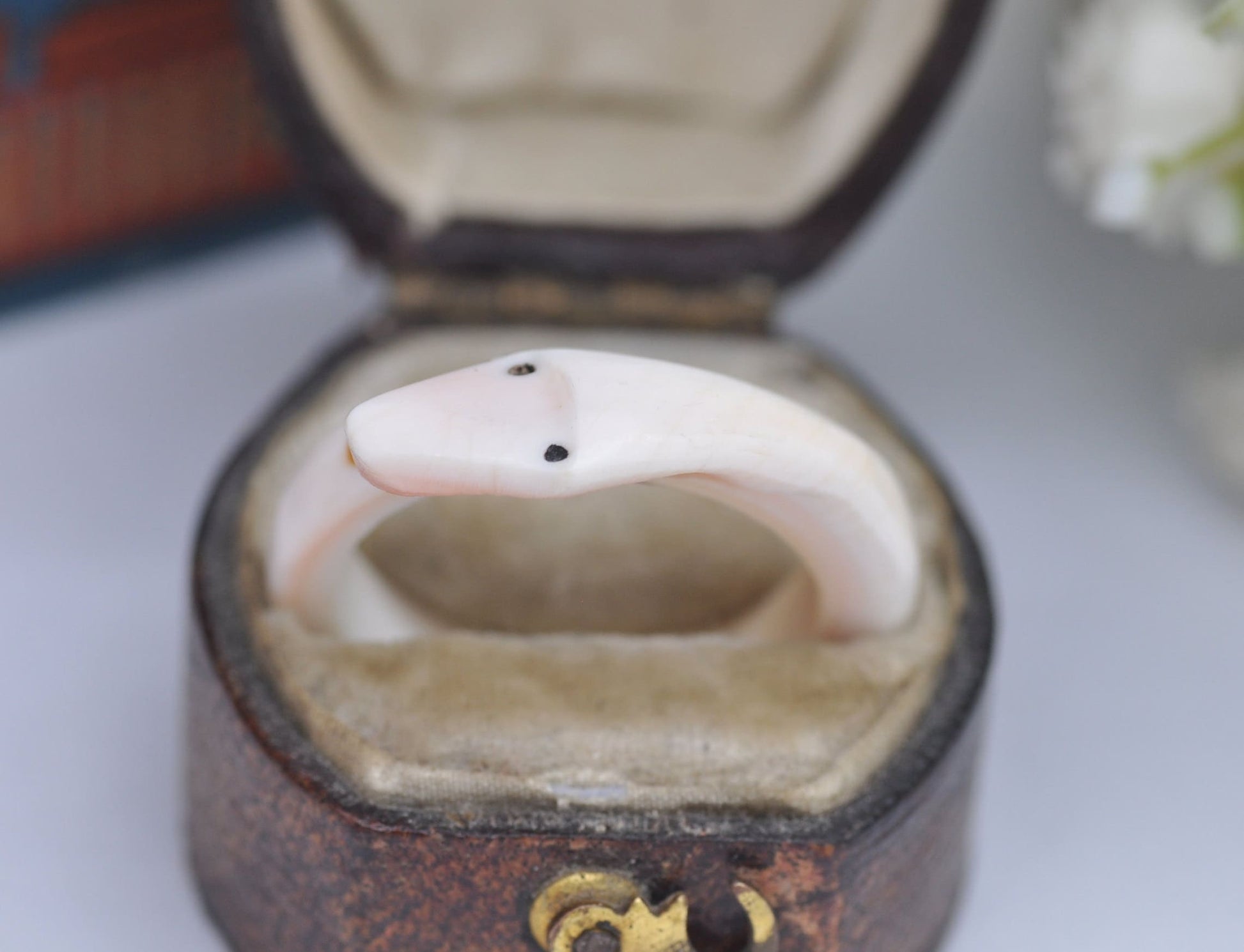 Vintage Shell Ouroboros Snake Ring