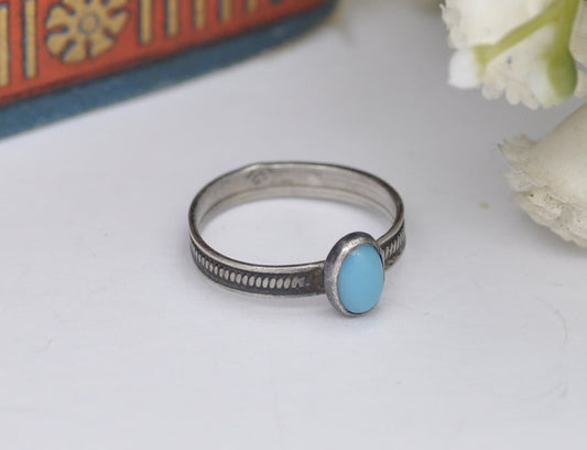 Vintage European Silver Midi Ring with Blue Stone