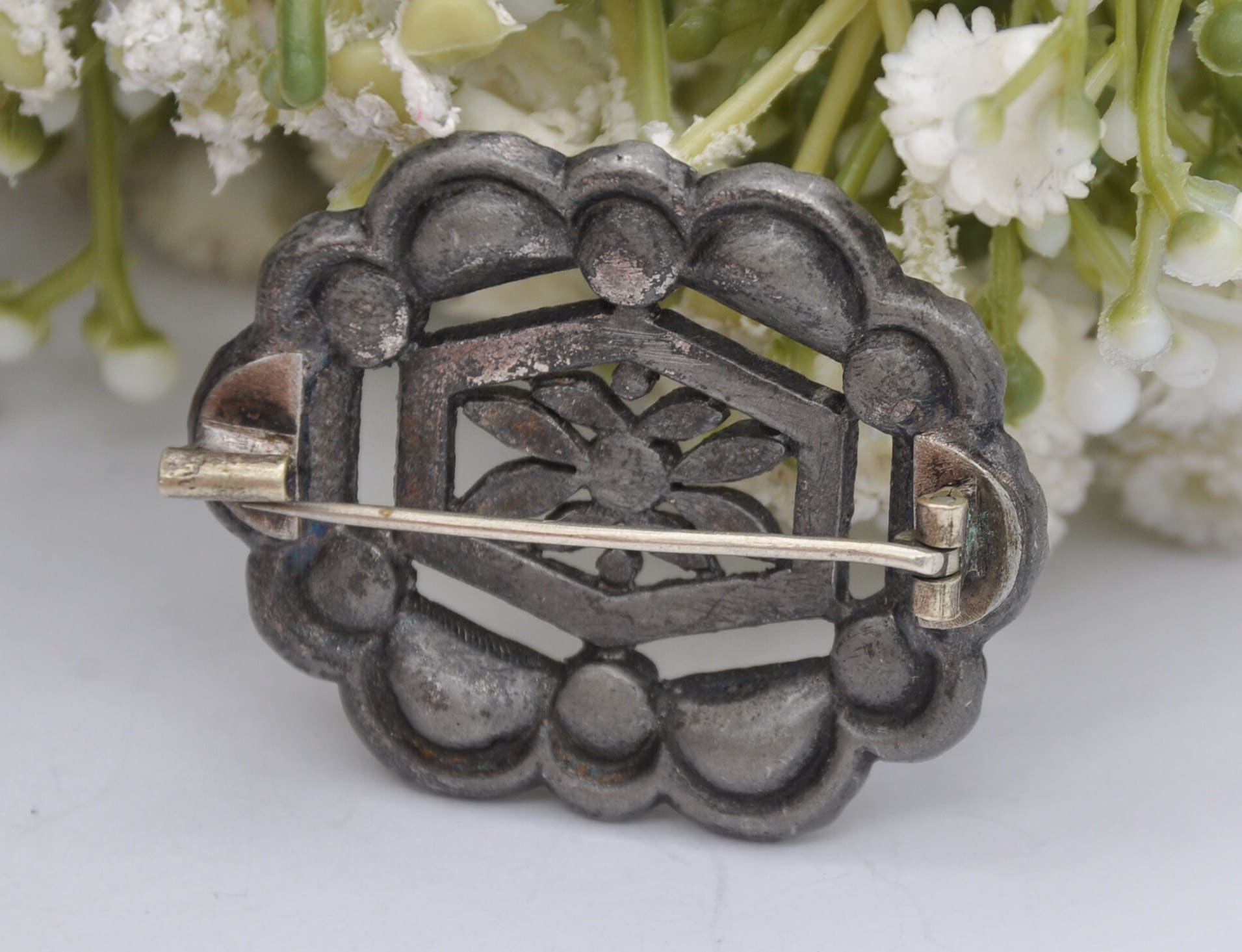 Vintage Art Deco Silver Tone Floral White Paste Brooch