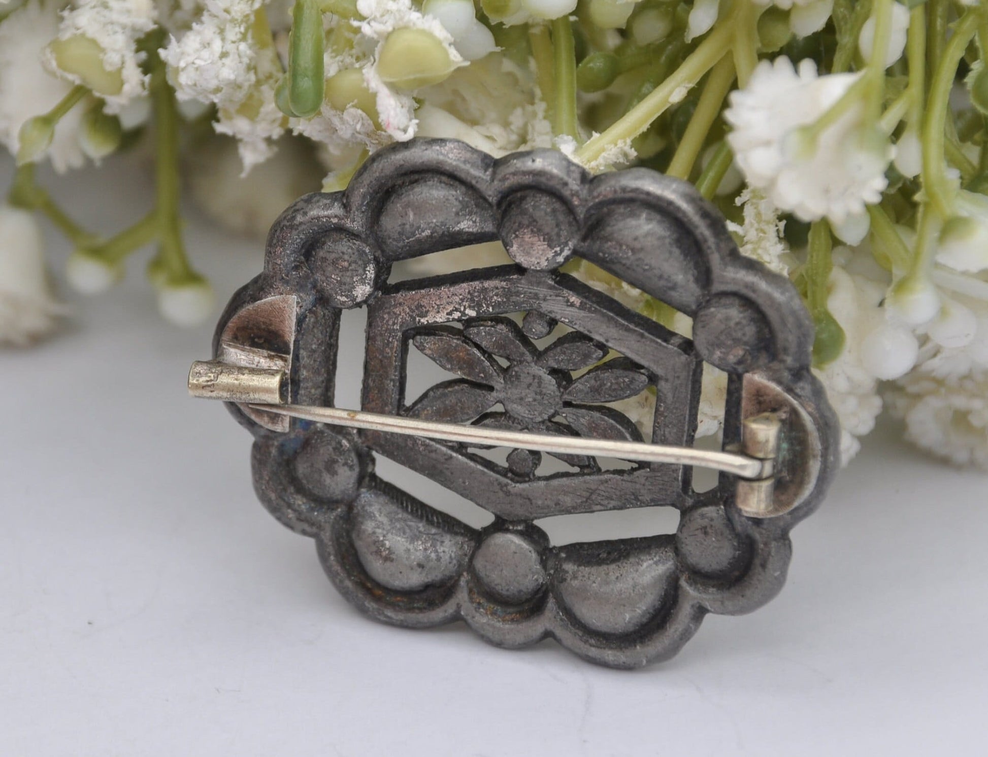 Vintage Art Deco Silver Tone Floral White Paste Brooch