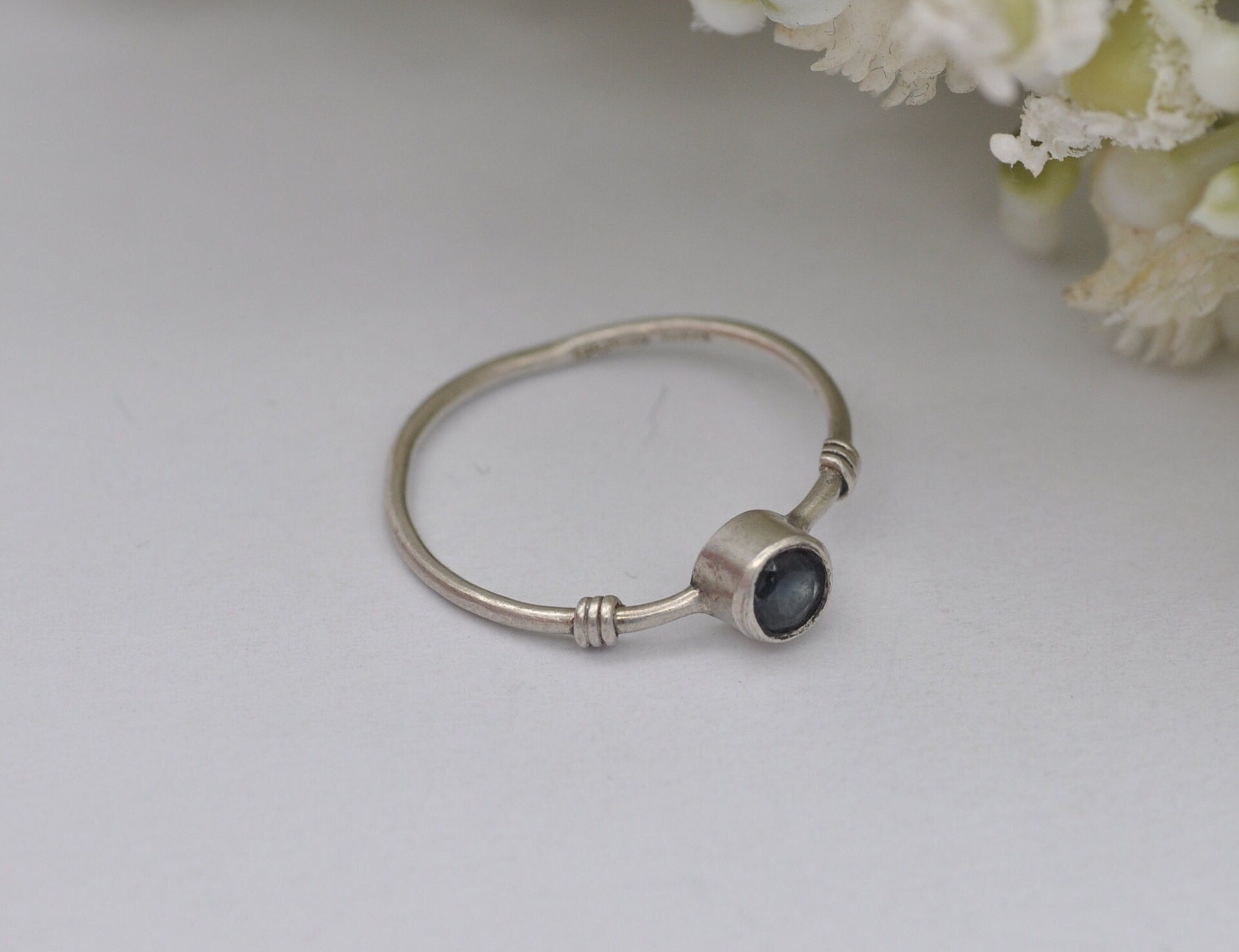 Vintage Sterling Silver Blue Stone Solitaire Ring 1979 - UK Size - J / US Size - 4 3/4