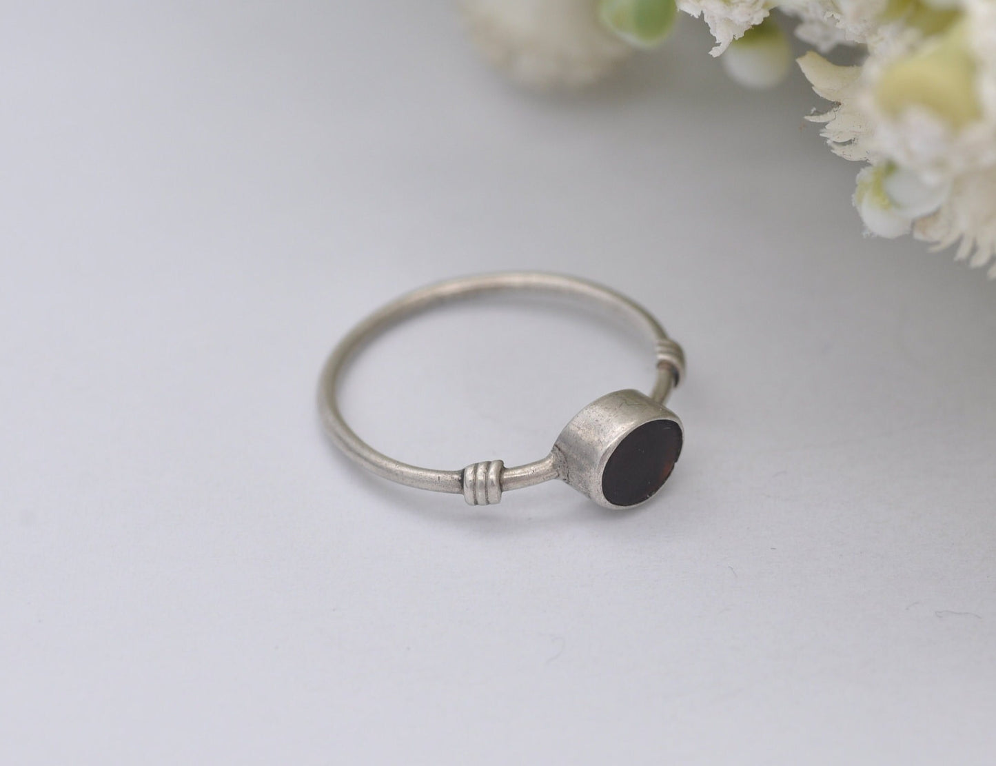 Vintage Sterling Silver Black Stone Solitaire Ring - UK Size - M / US Size - 6 1/4