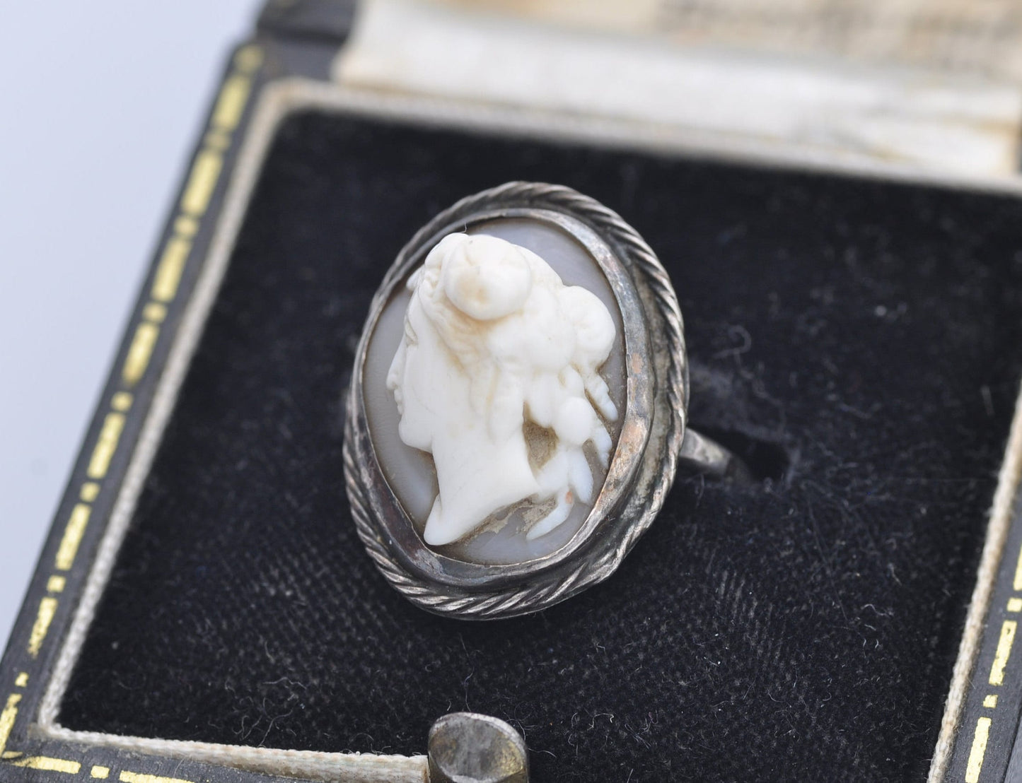 Antique Silver Raised Cameo Ring