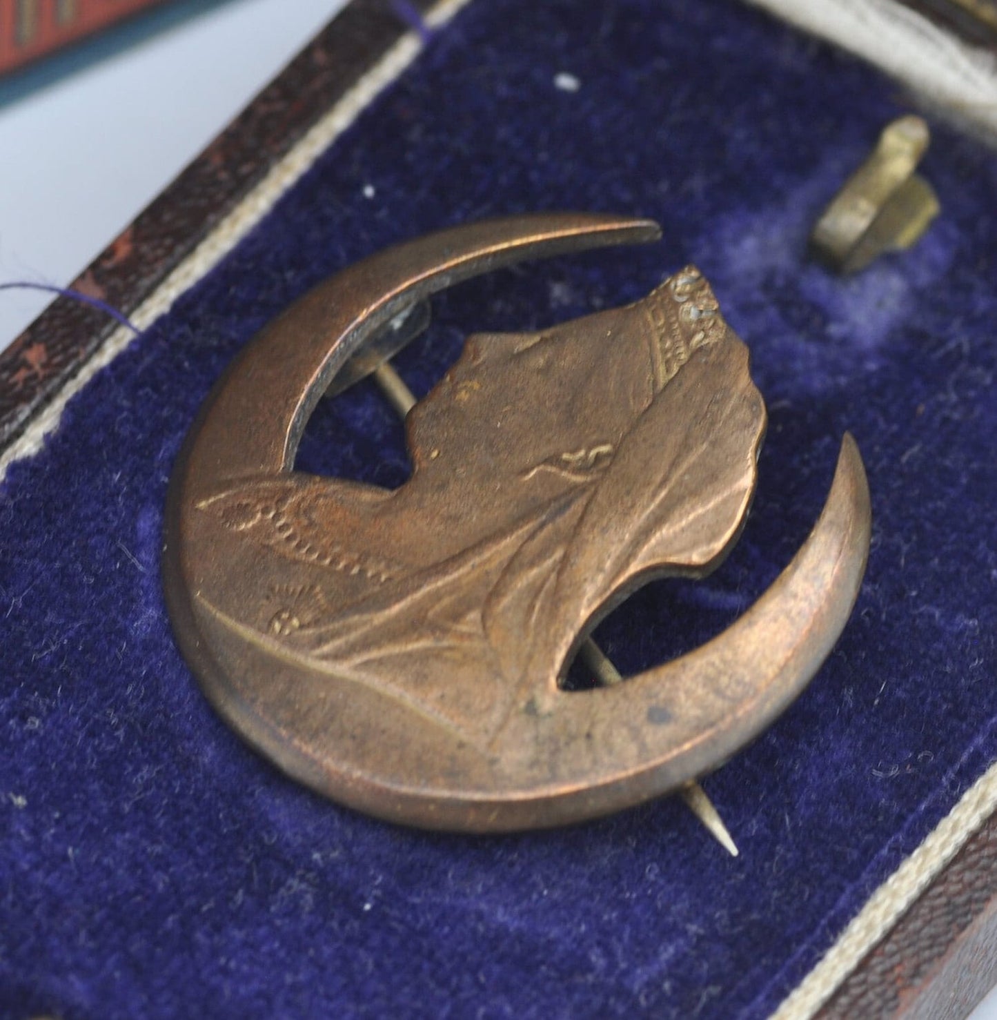 Antique 1901 Victoria One Penny Coin Brooch