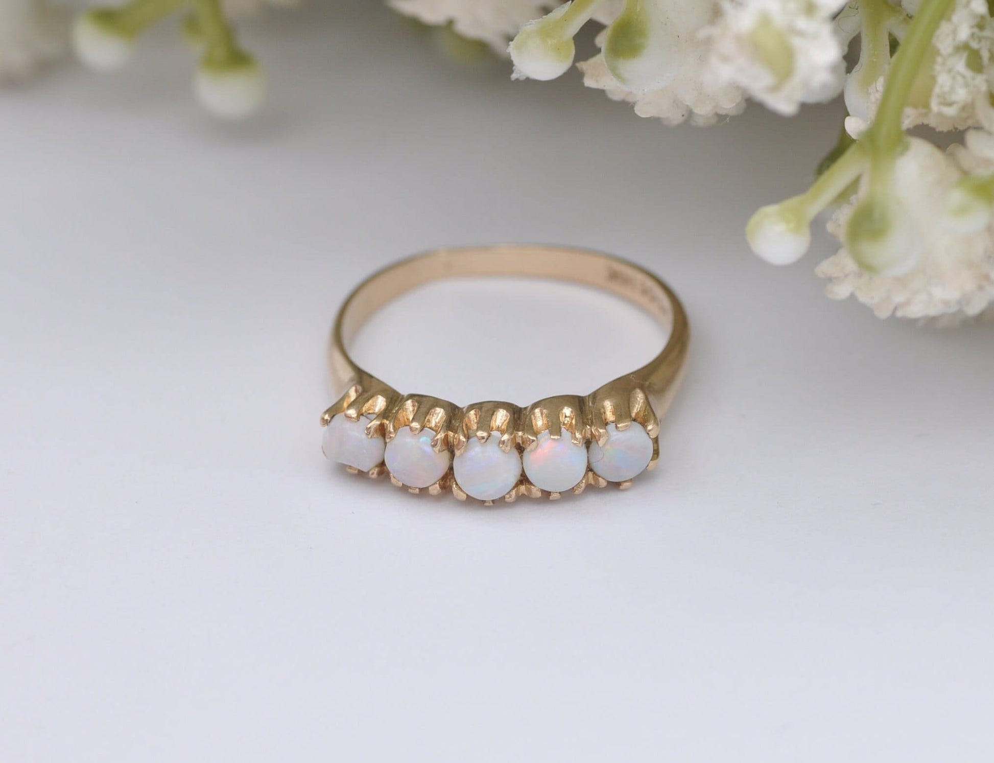 Vintage 14ct Gold Opal 5 Stone Ring by Casios