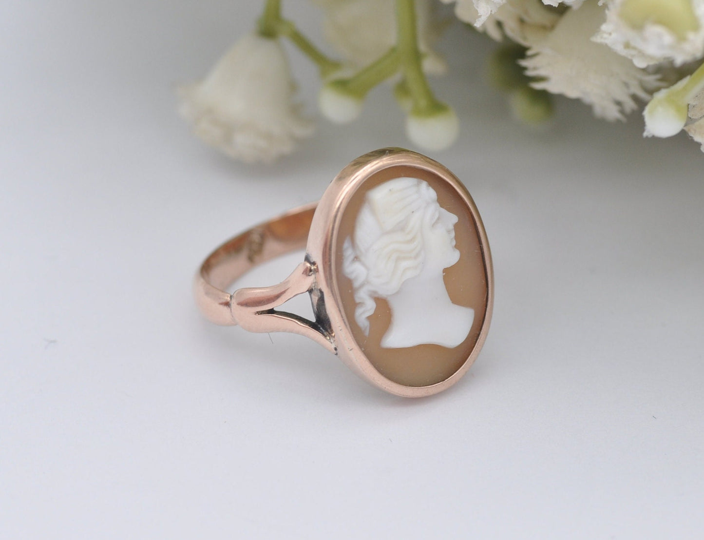 Antique 12ct Gold Cameo Ring - Shell Portrait Face | UK Size - P 1/2 | US Size - 8