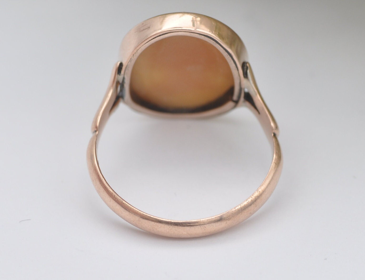 Antique 12ct Gold Cameo Ring - Shell Portrait Face | UK Size - P 1/2 | US Size - 8