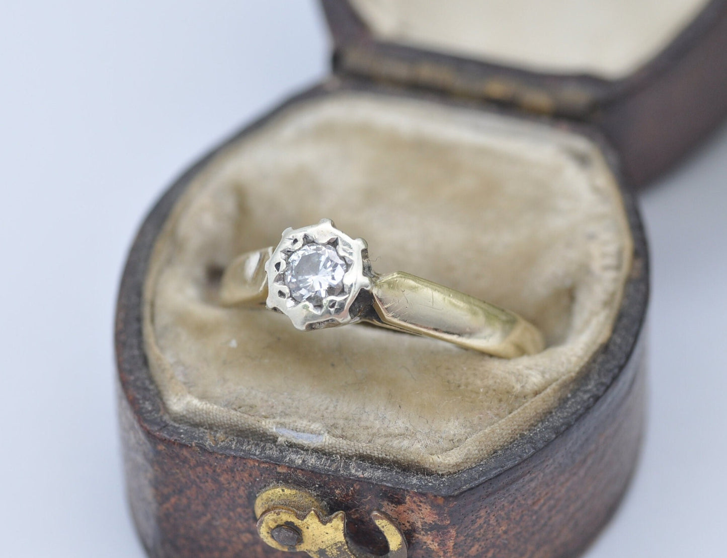 Vintage 9ct Gold and Platinum Diamond Solitaire Ring - UK Size - L 1/2 | US Size - 6