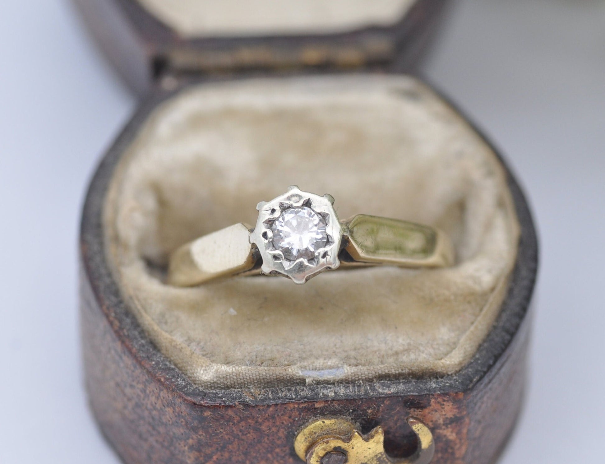 Vintage 9ct Gold and Platinum Diamond Solitaire Ring - UK Size - L 1/2 | US Size - 6