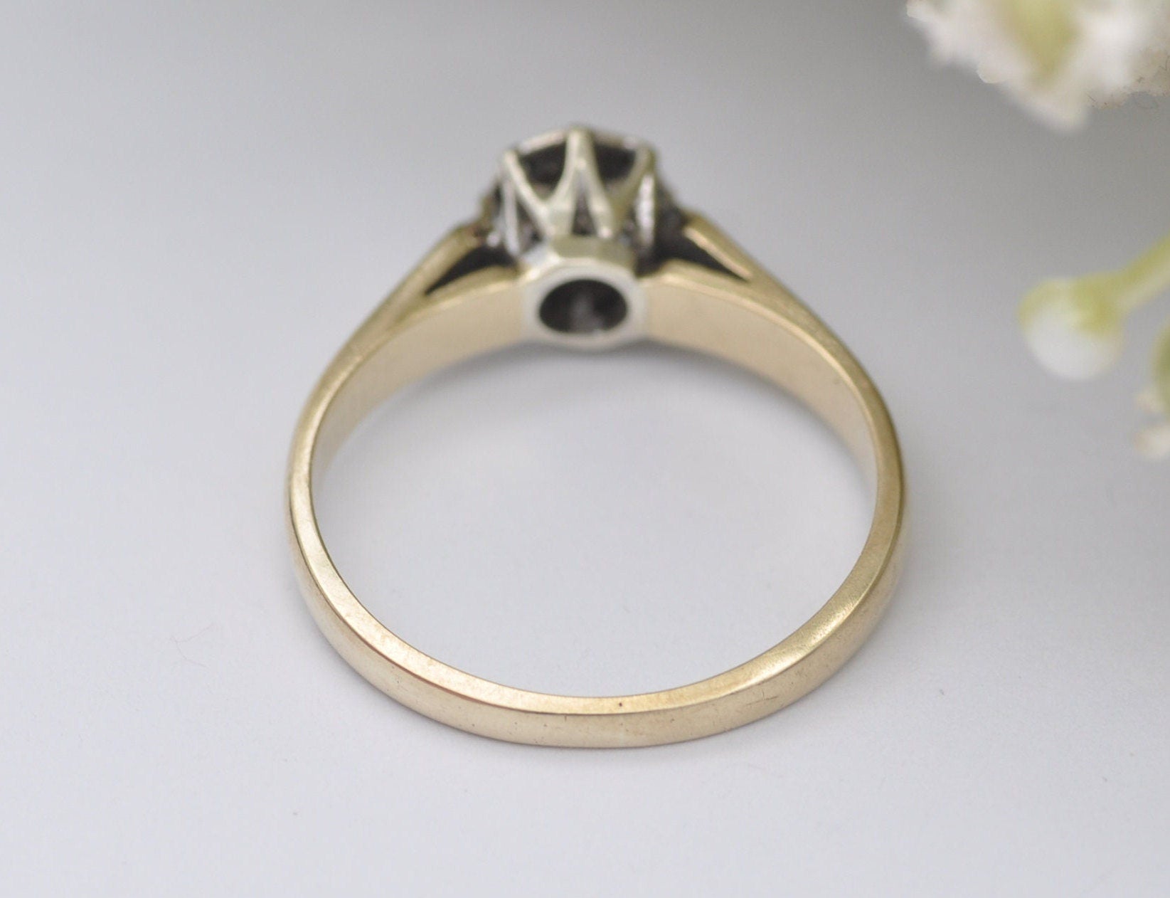 Vintage 9ct Gold and Platinum Diamond Solitaire Ring - UK Size - L 1/2 | US Size - 6