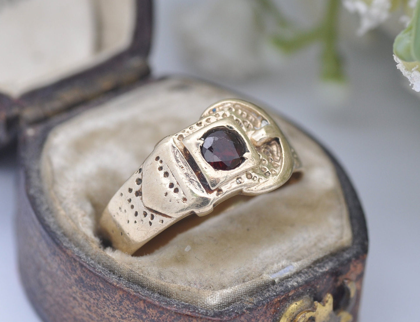 Antique 9ct Gold Garnet Victorian Buckle Ring