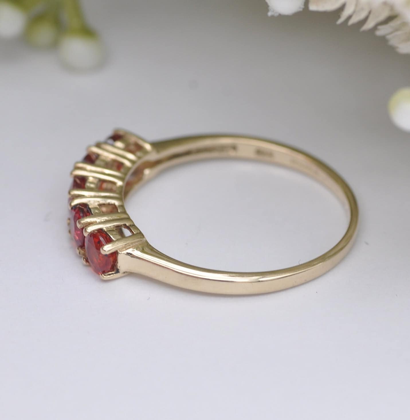 Vintage 9ct Gold Red Gemstone Cocktail Ring