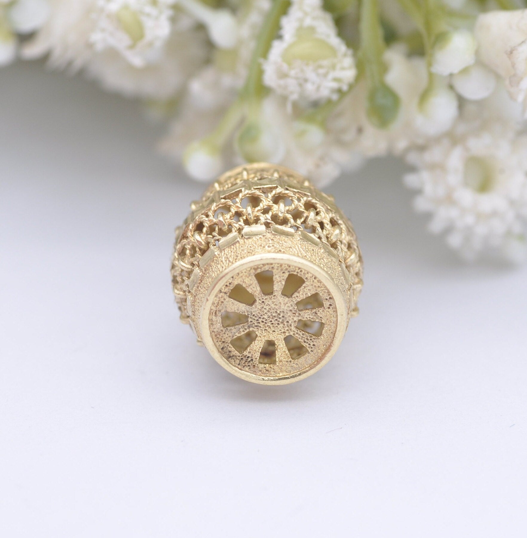 Vintage 9ct Gold Whiskey Barrel Charm Pendant