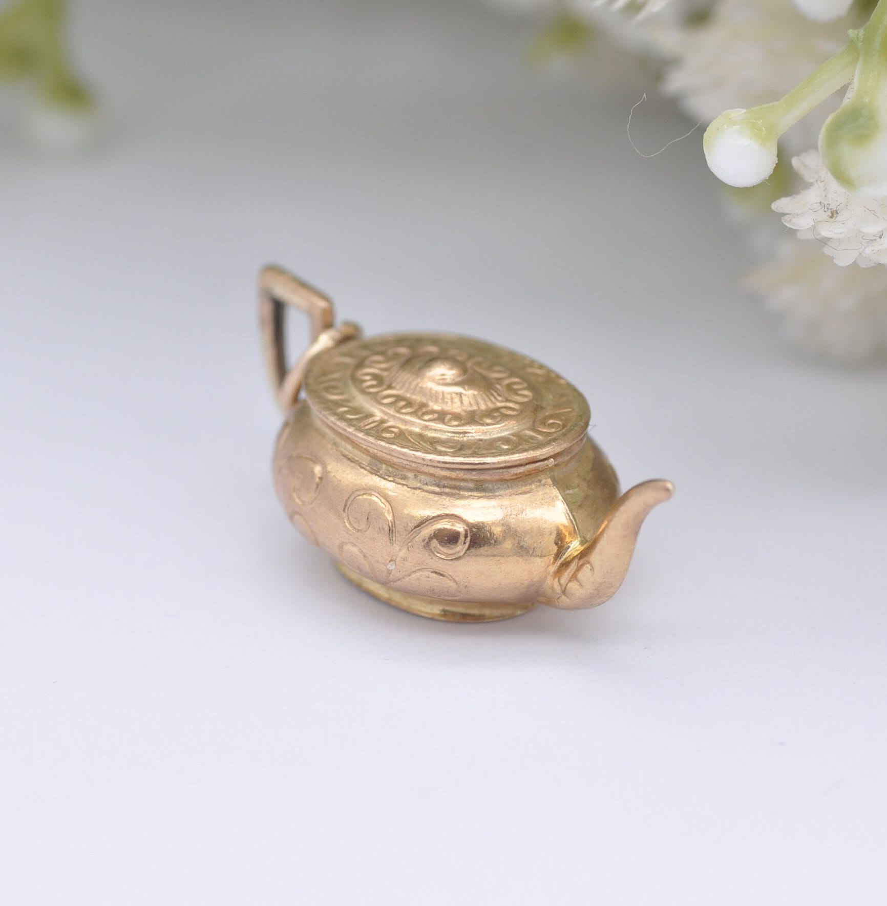 Vintage 9ct Gold Teapot Charm Pendant by Fred Manshaw 1974