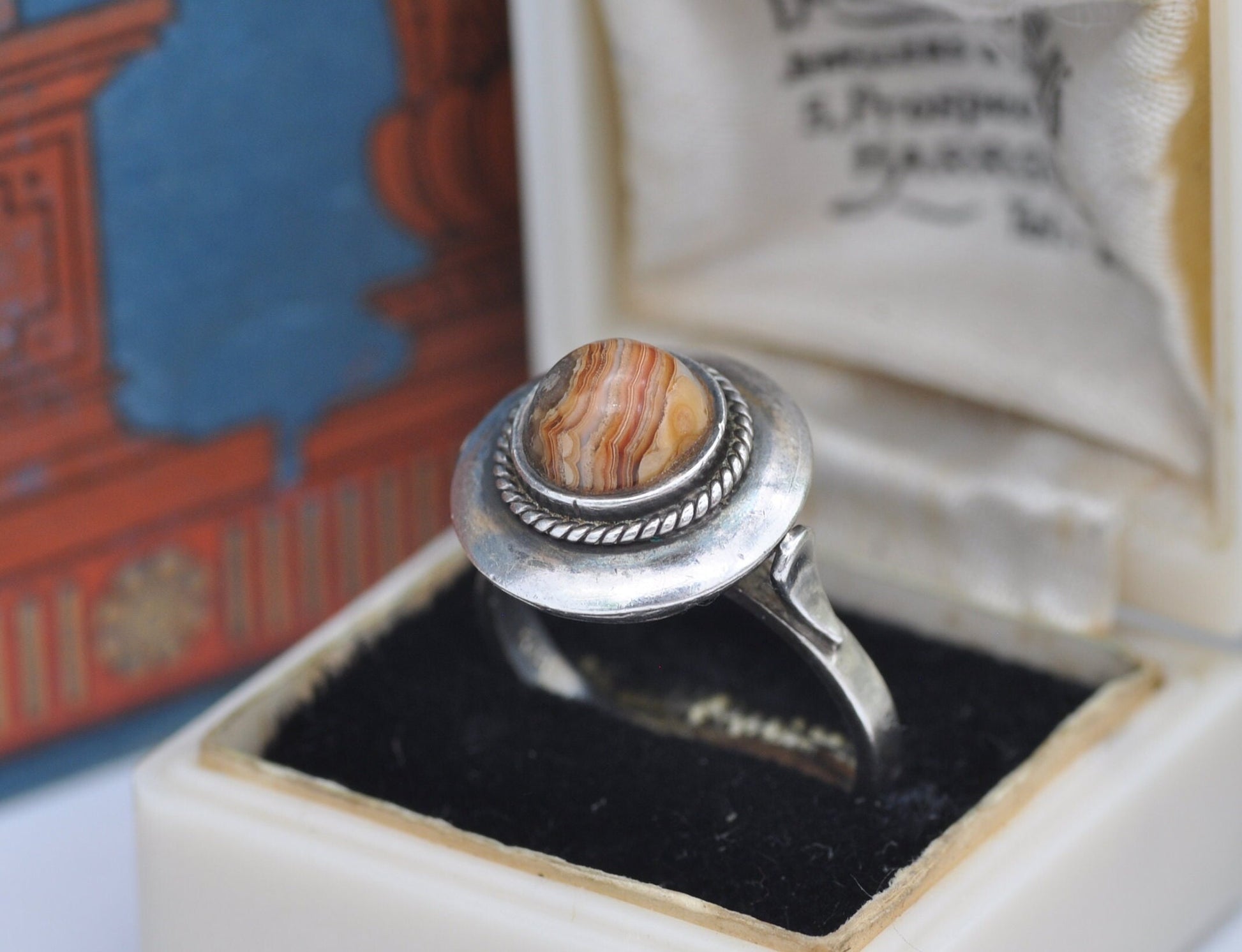 Vintage Sterling Silver Banded Agate Ring