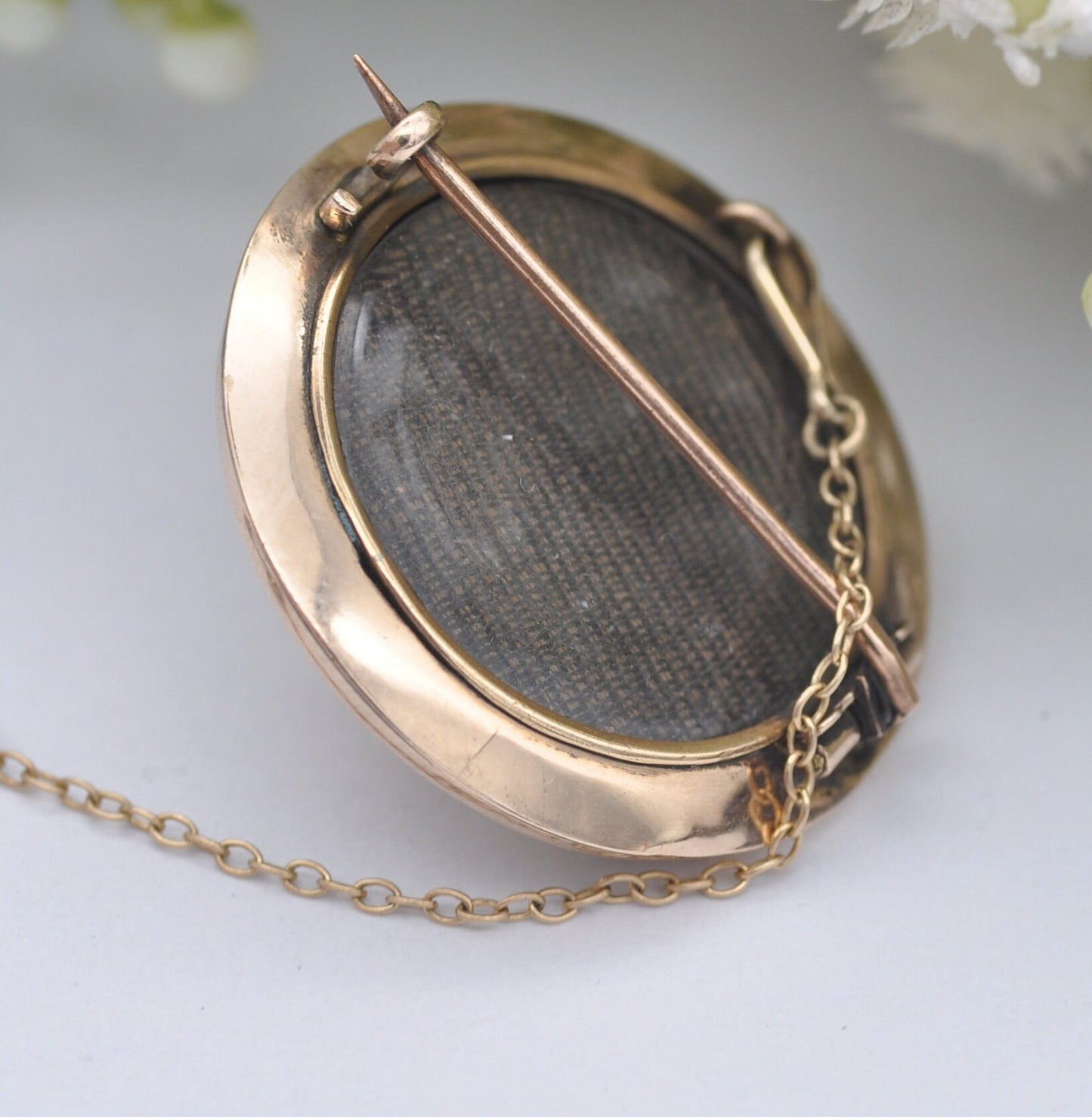 Antique Victorian 9ct Gold Mourning Brooch - Secret Locket Back | Etruscan Revival