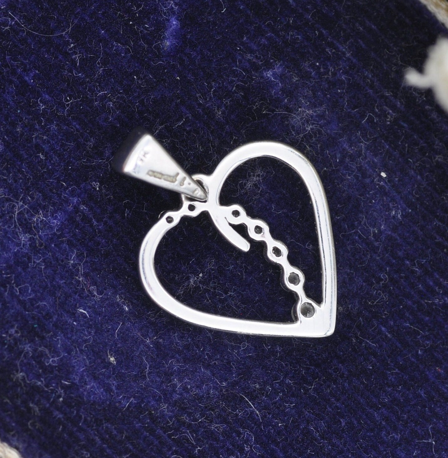 Vintage 9ct White Gold Diamond Heart Pendant