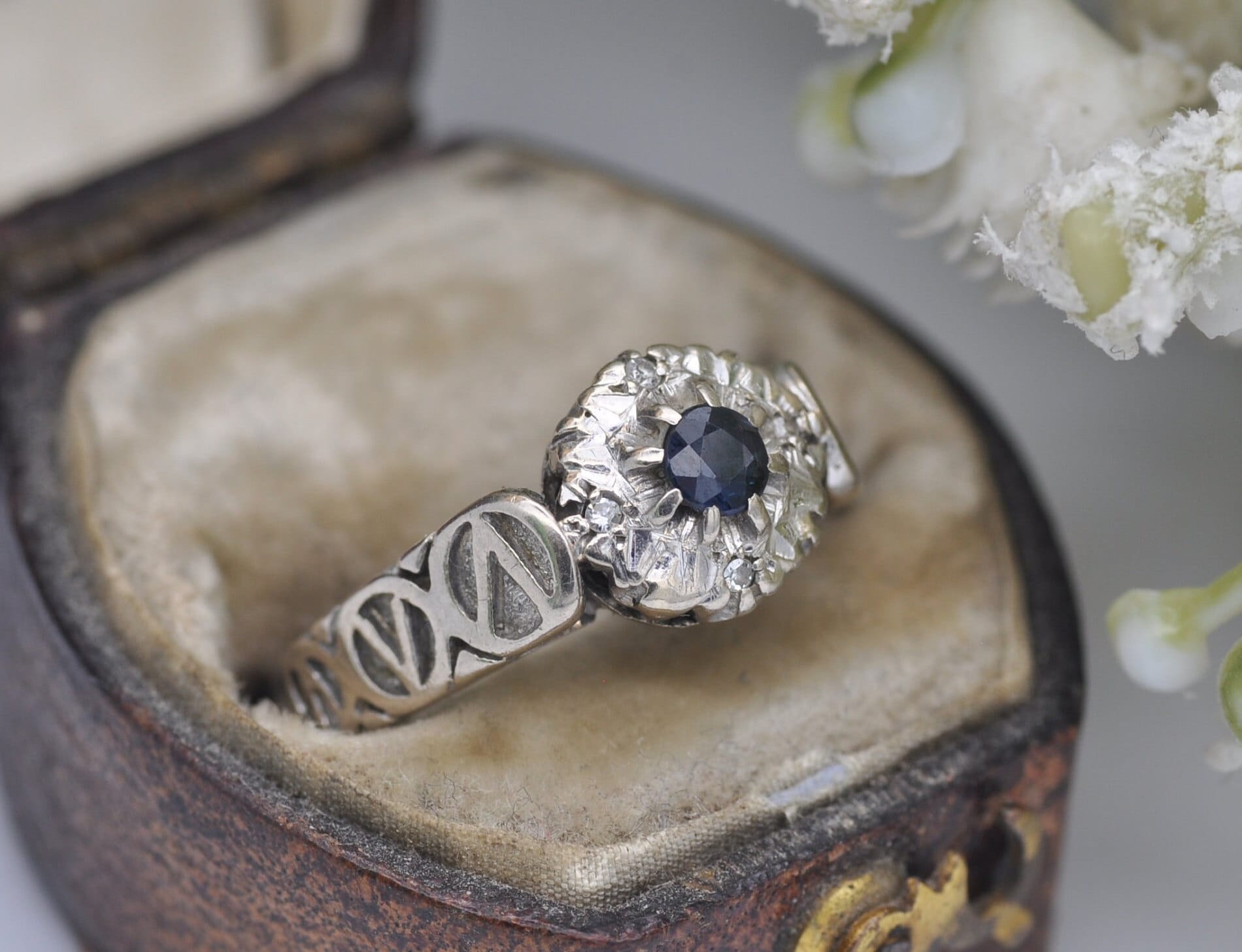 Vintage 9ct White Gold Sapphire Diamond Ring 1976