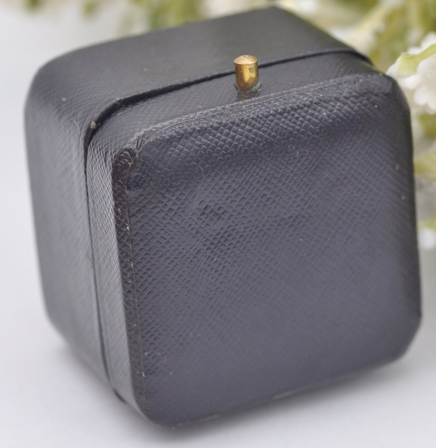 Antique Liddle Ring Box with Raised Setting - Stockton Jewellers | Silk and Velvet Lined