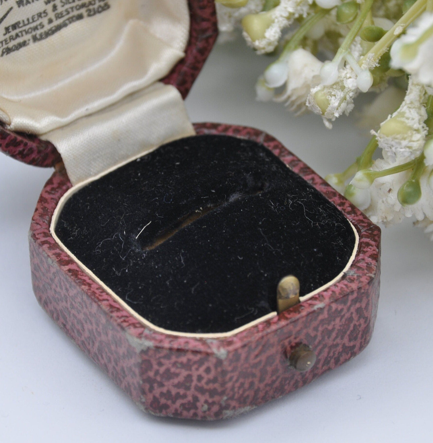 Vintage Leather Ring Box -John Ward & Son Jewellers South Kensington | Silk and Velvet Lined