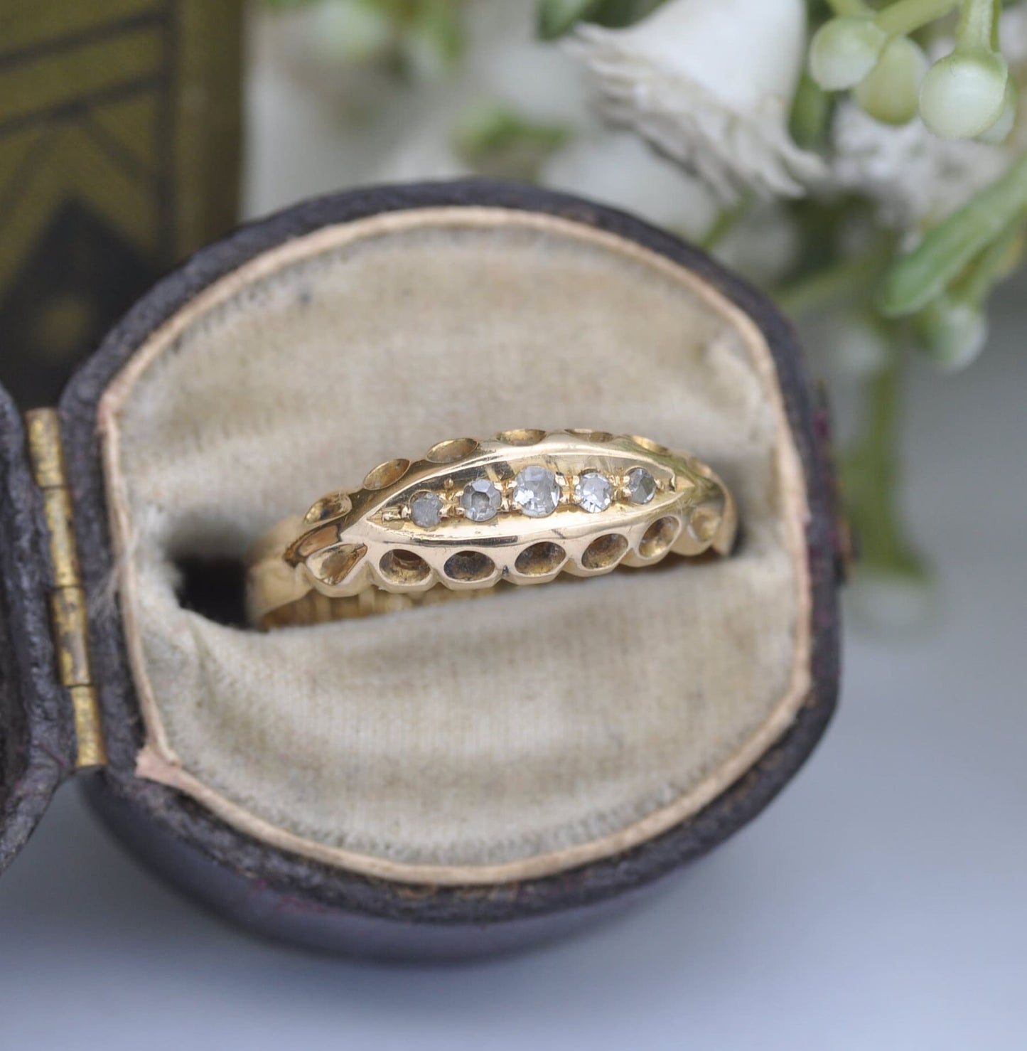 Antique Edwardian 18ct Gold Diamond Boat Ring 1915